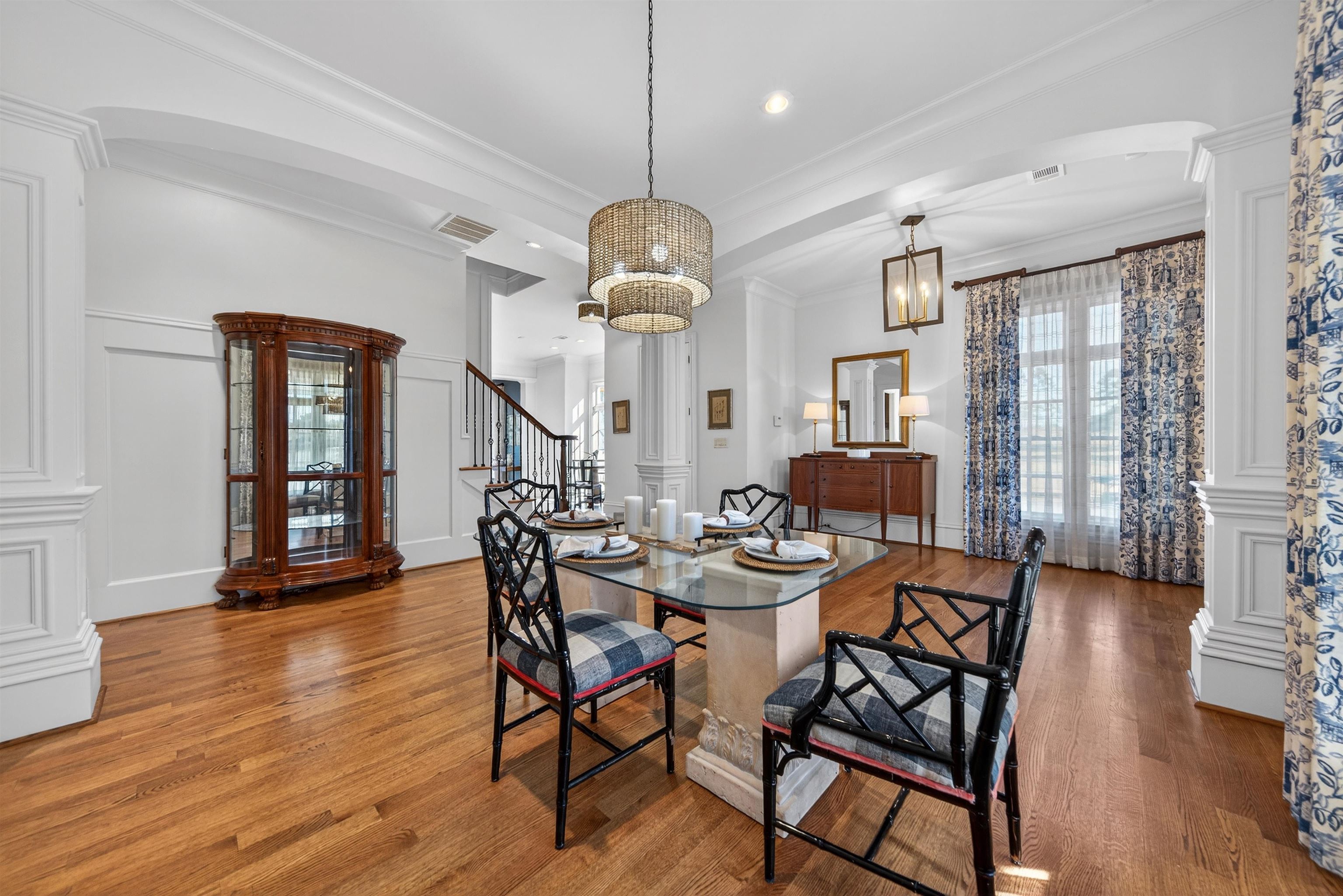 140 SILVER BIRCH LN NE