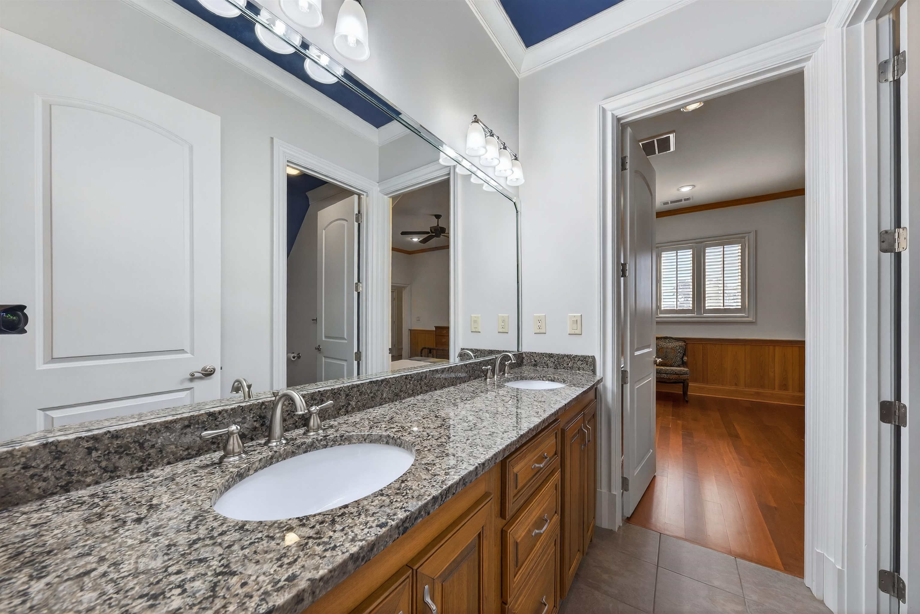 140 SILVER BIRCH LN NE