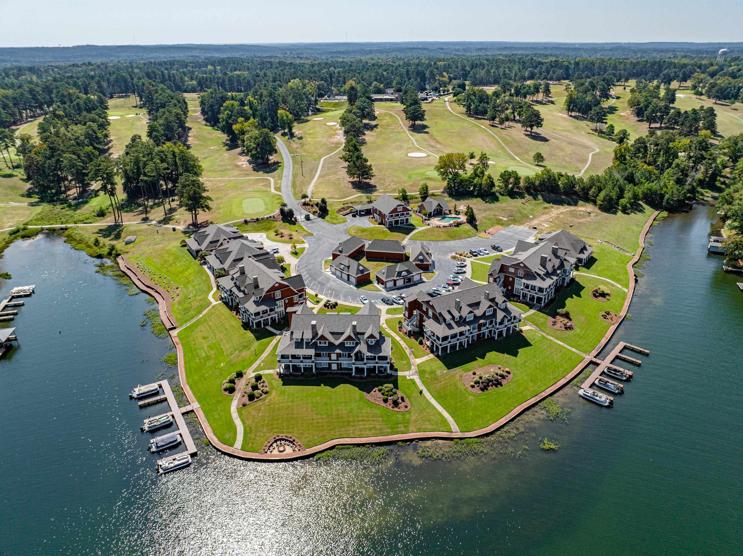 140 SILVER BIRCH LN NE