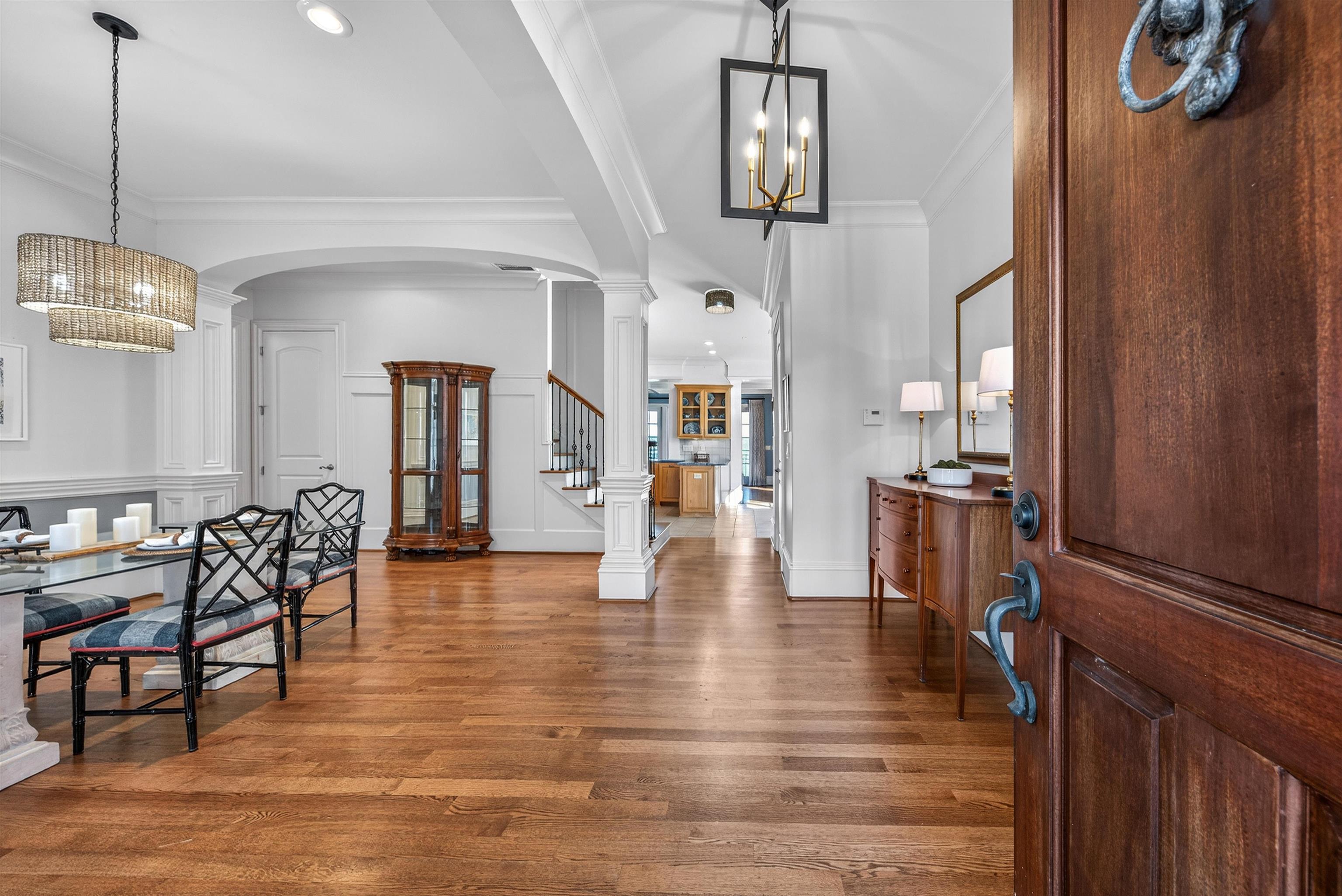 140 SILVER BIRCH LN NE