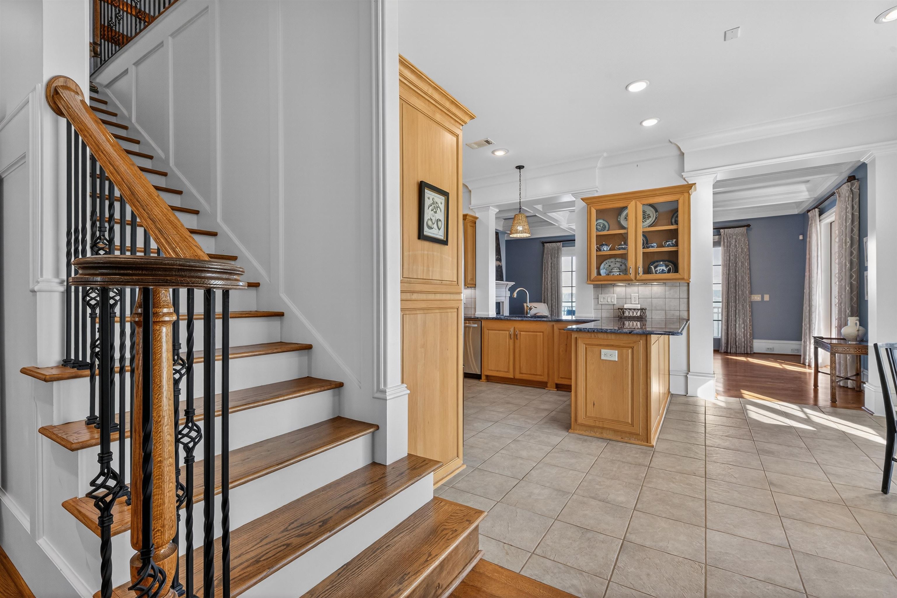 140 SILVER BIRCH LN NE