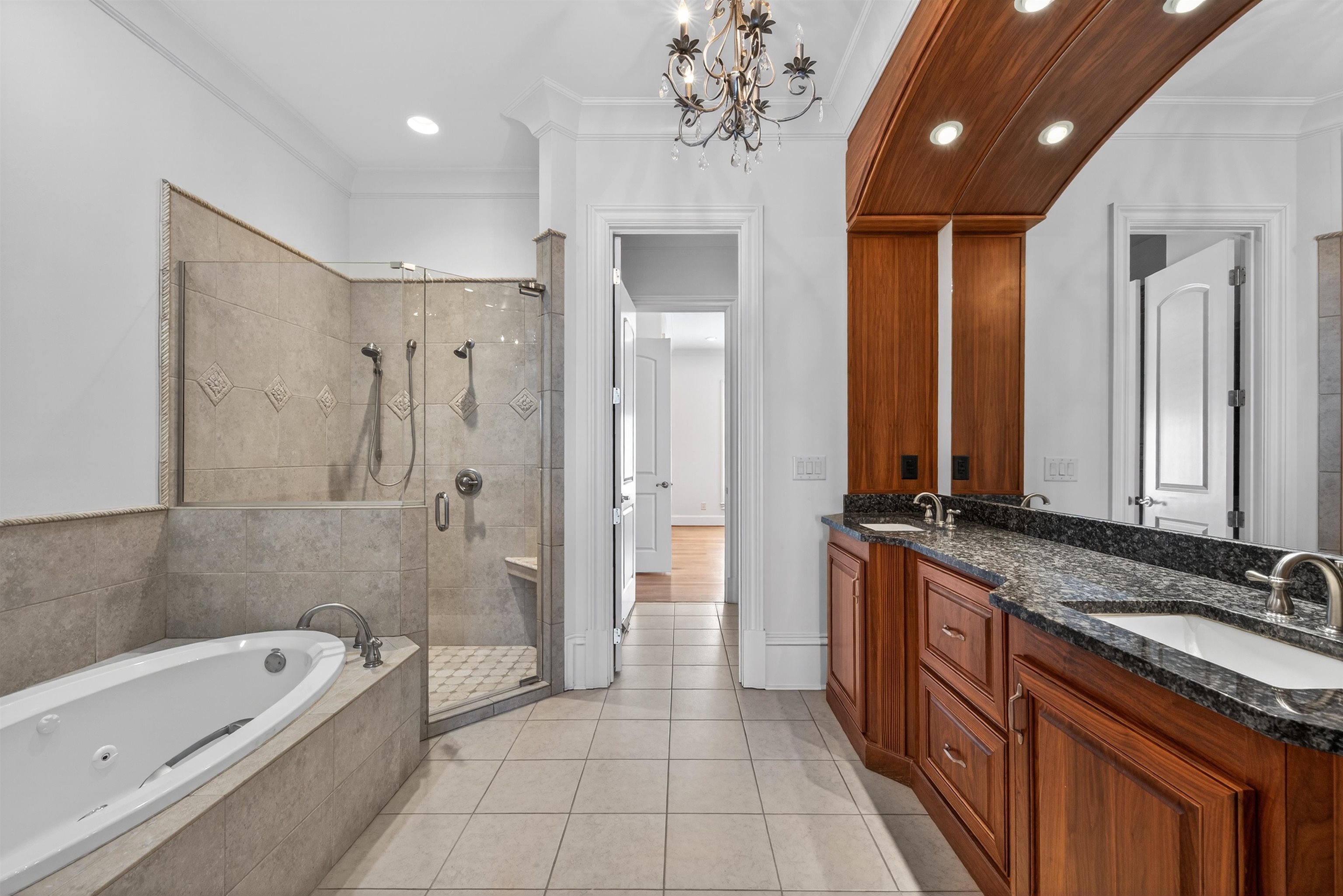 140 SILVER BIRCH LN NE