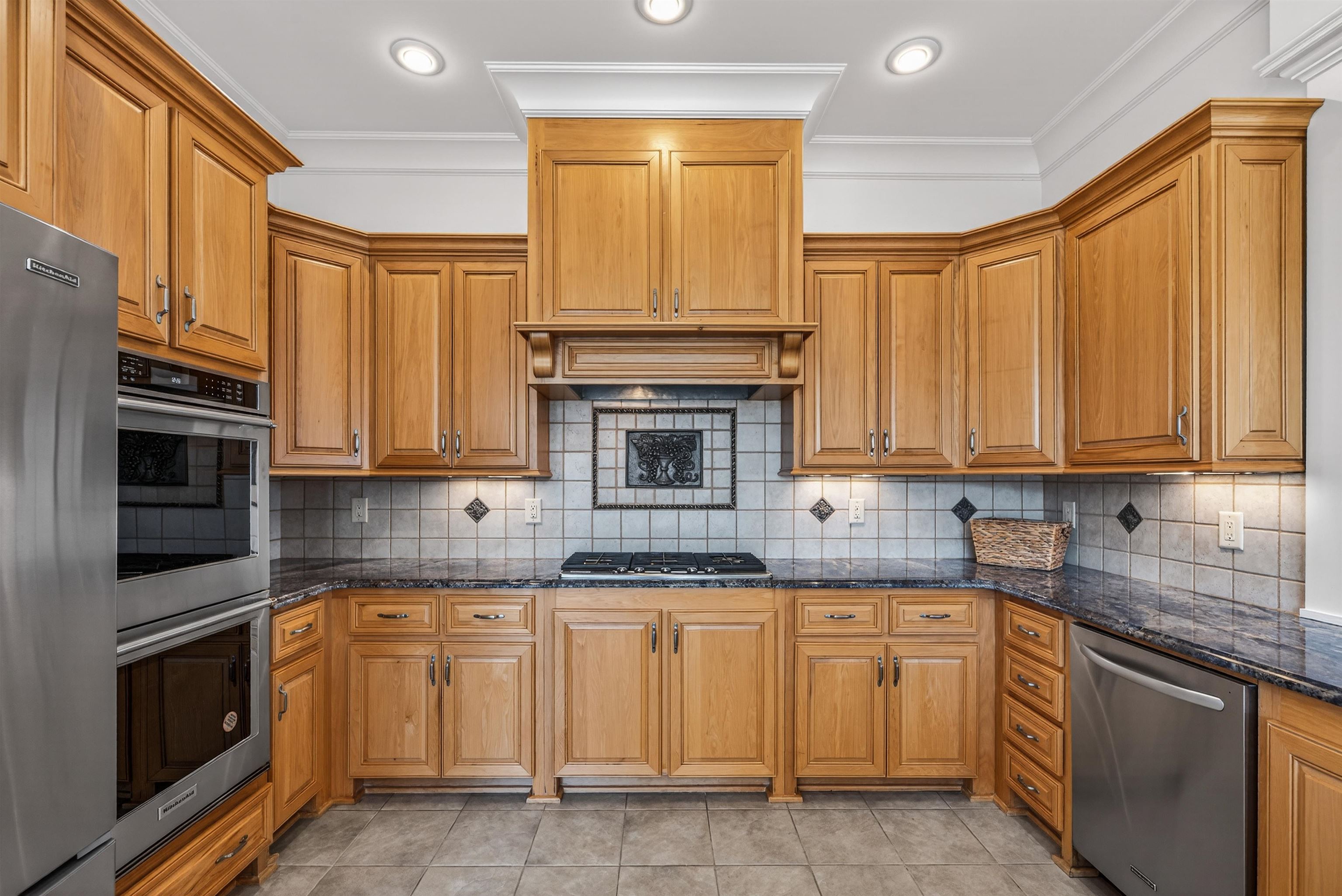 140 SILVER BIRCH LN NE