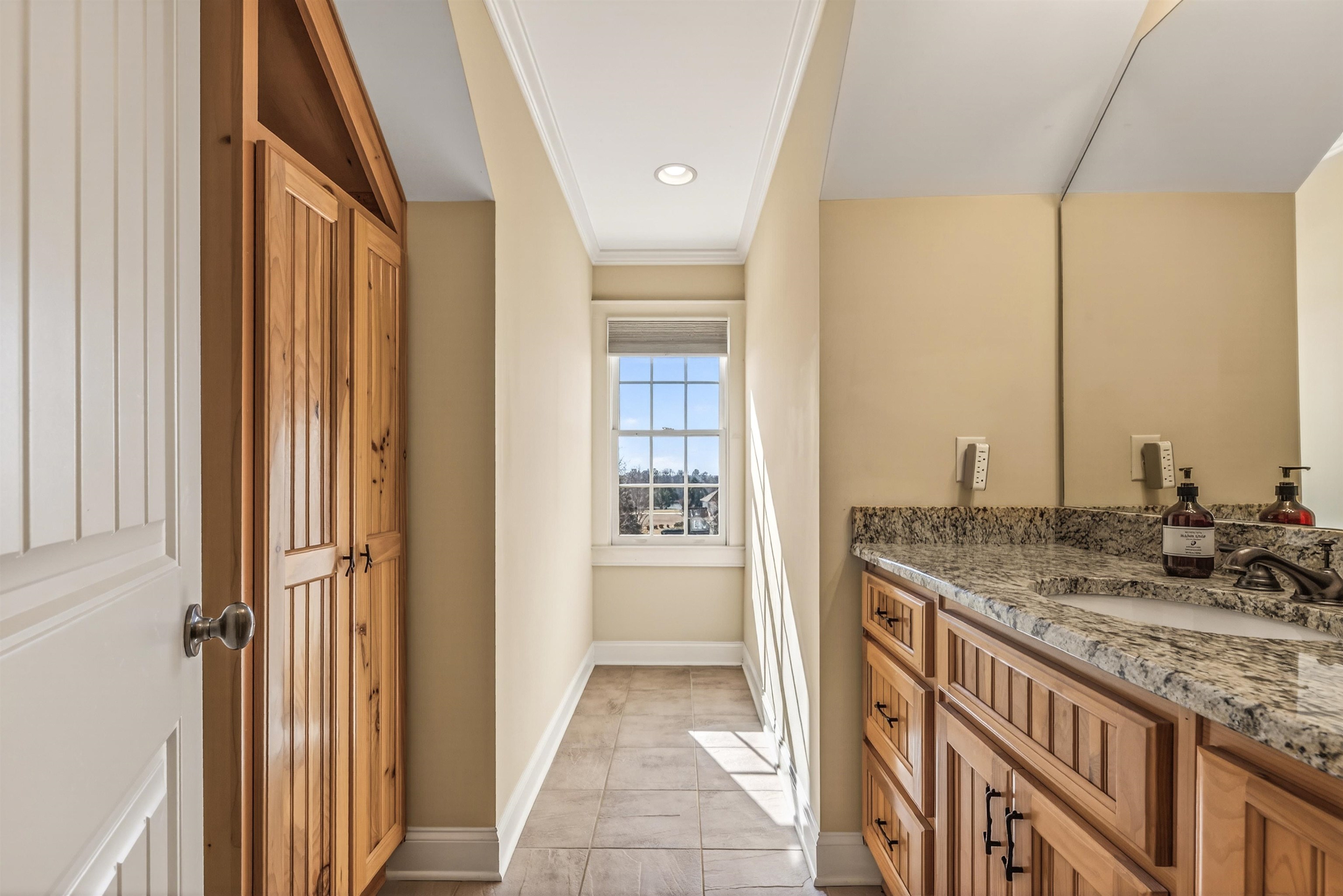 1000 BOXWOOD PLACE