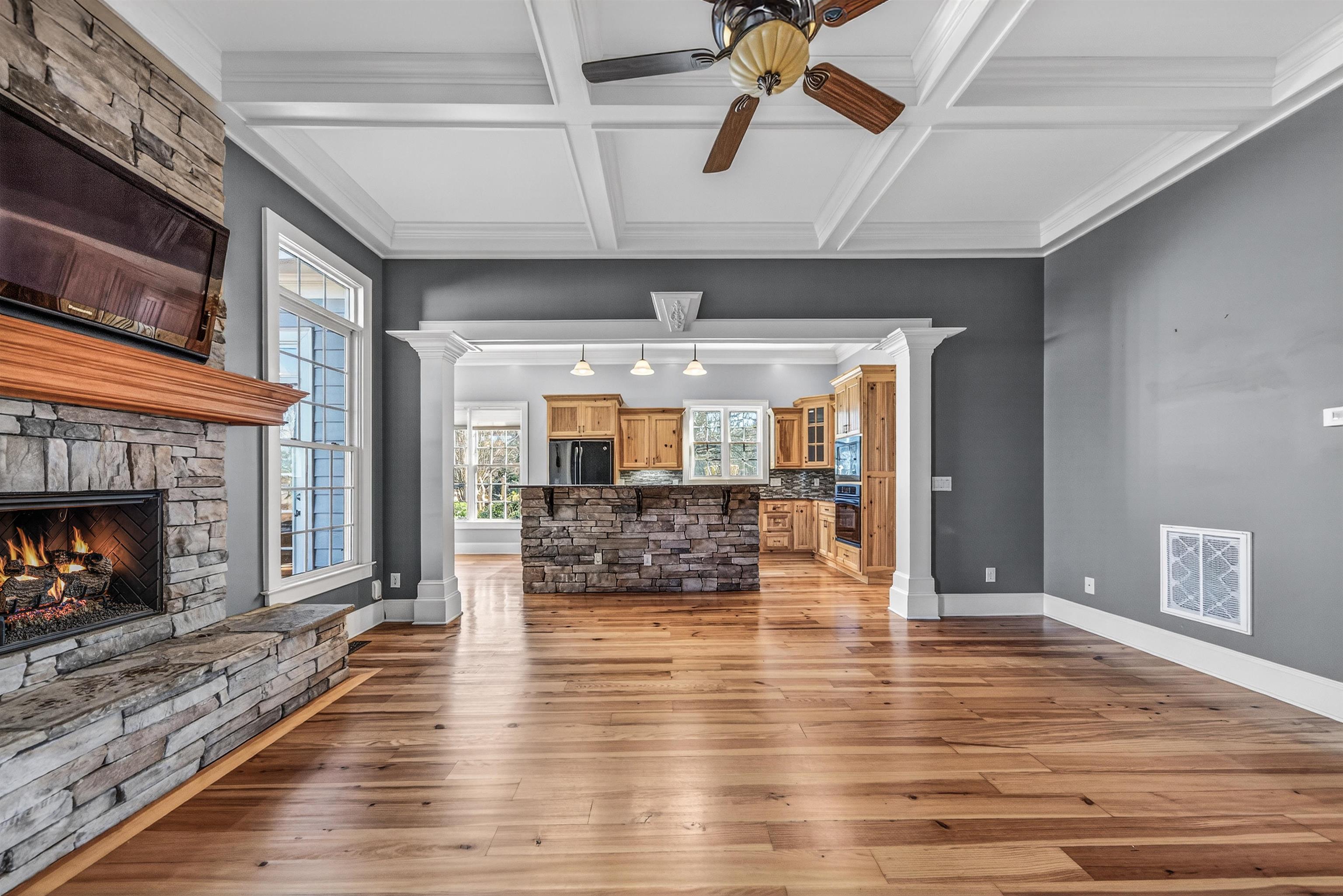 1000 BOXWOOD PLACE