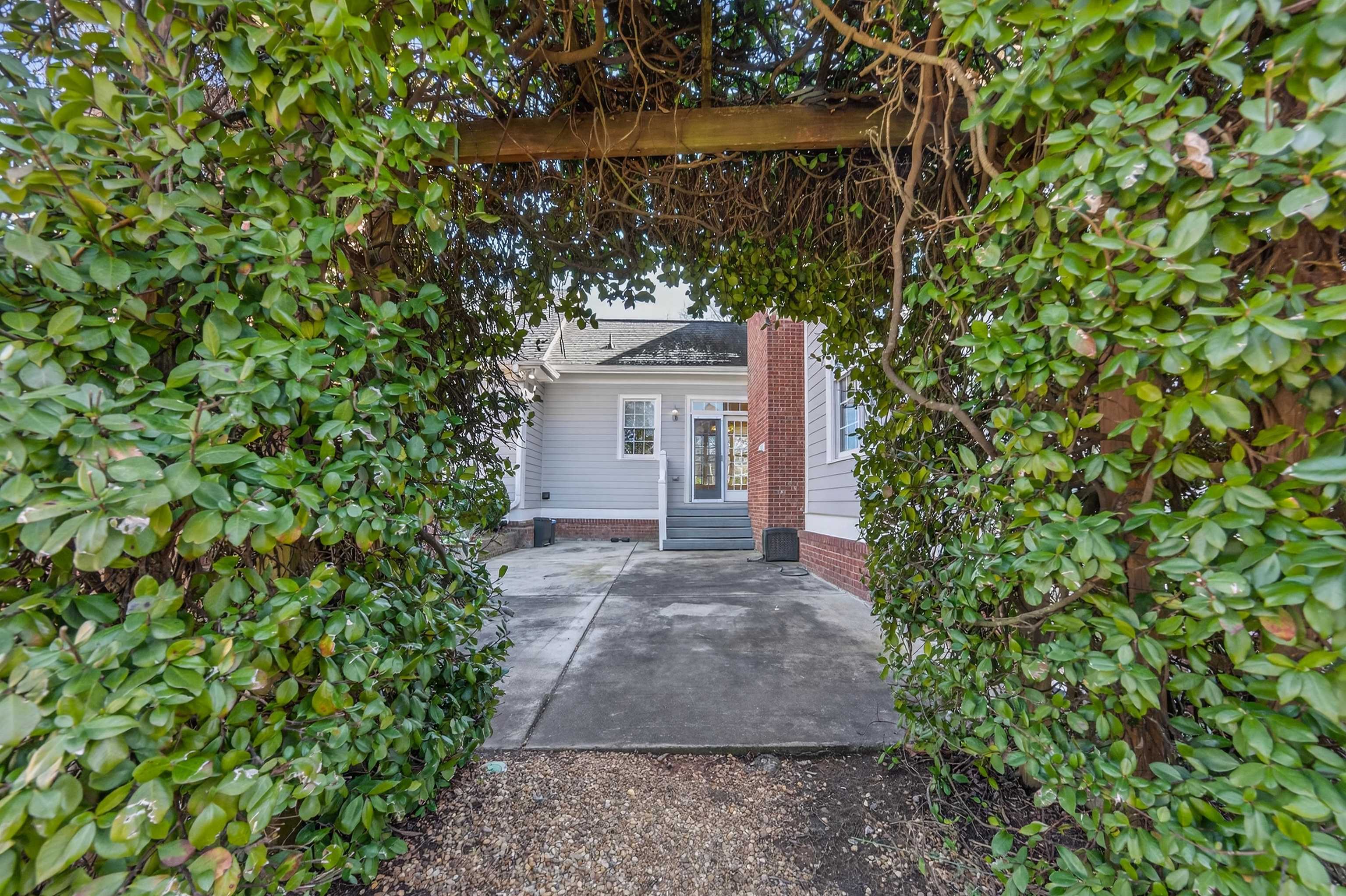 1000 BOXWOOD PLACE