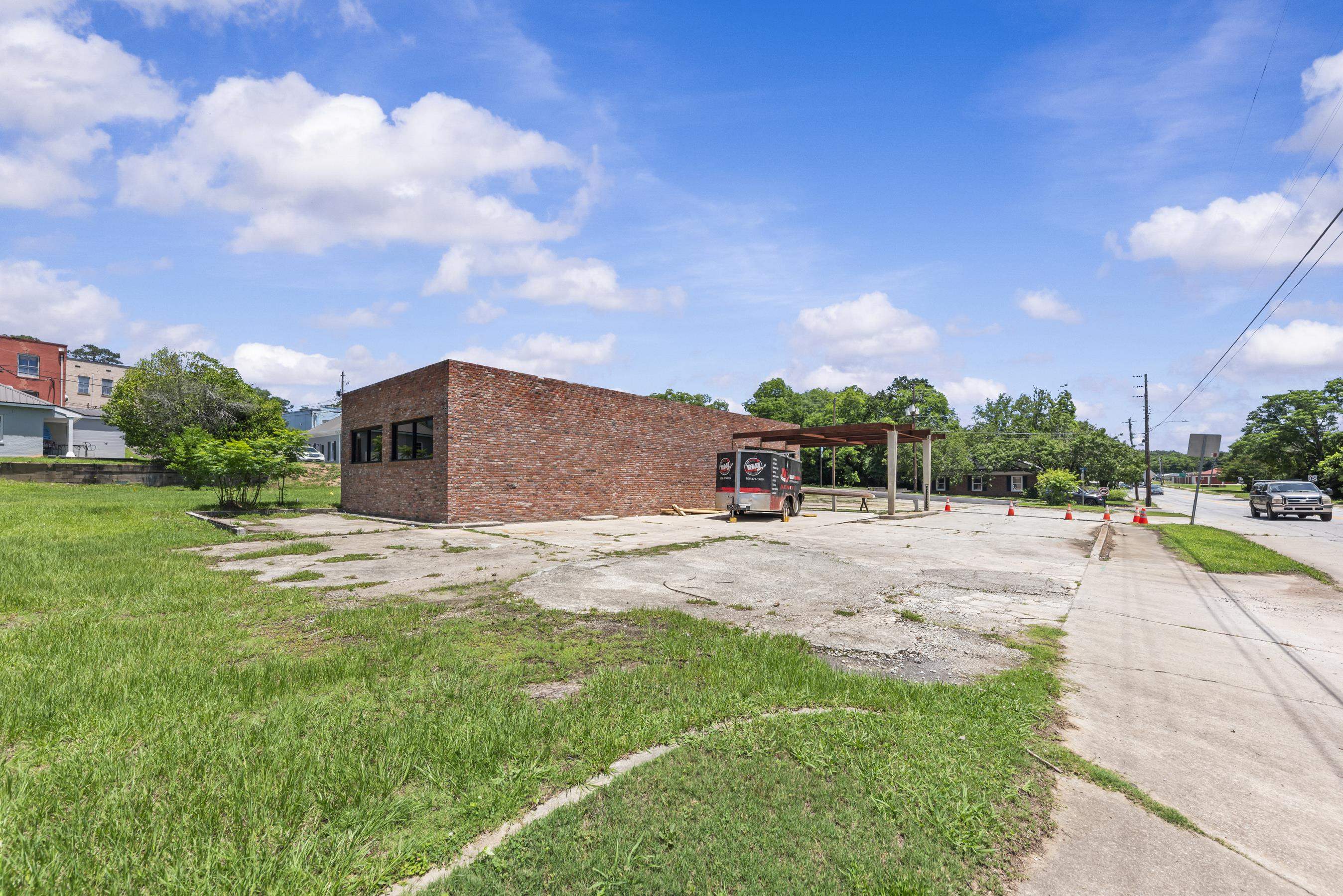 4800 LAMB AVENUE