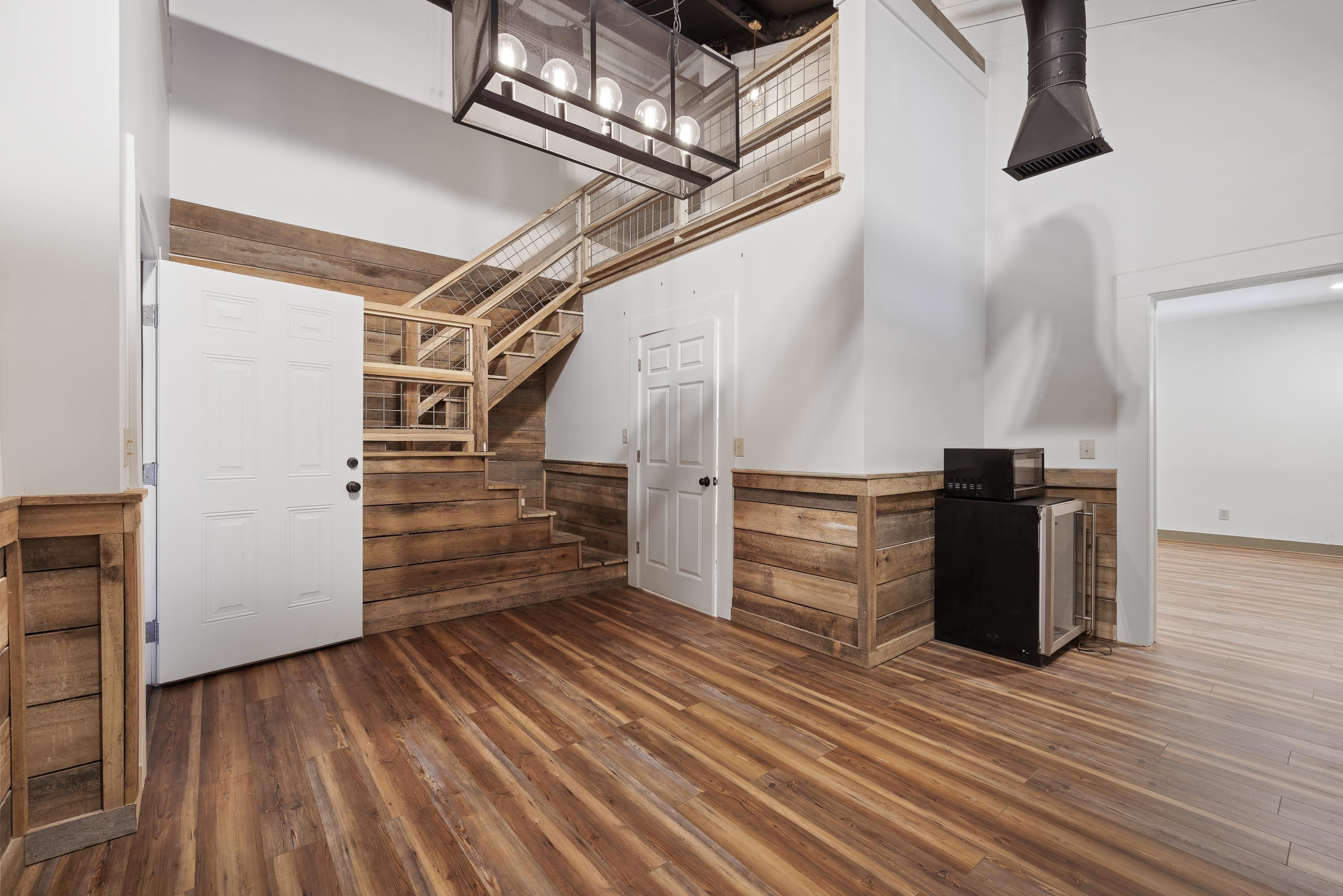 226 & 228 W WASHINGTON STREET