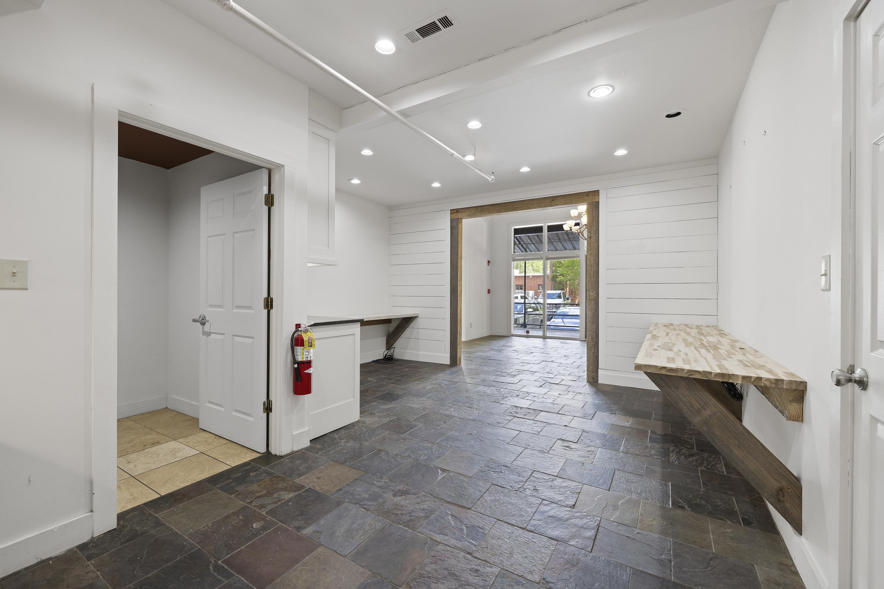 226 & 228 W WASHINGTON STREET