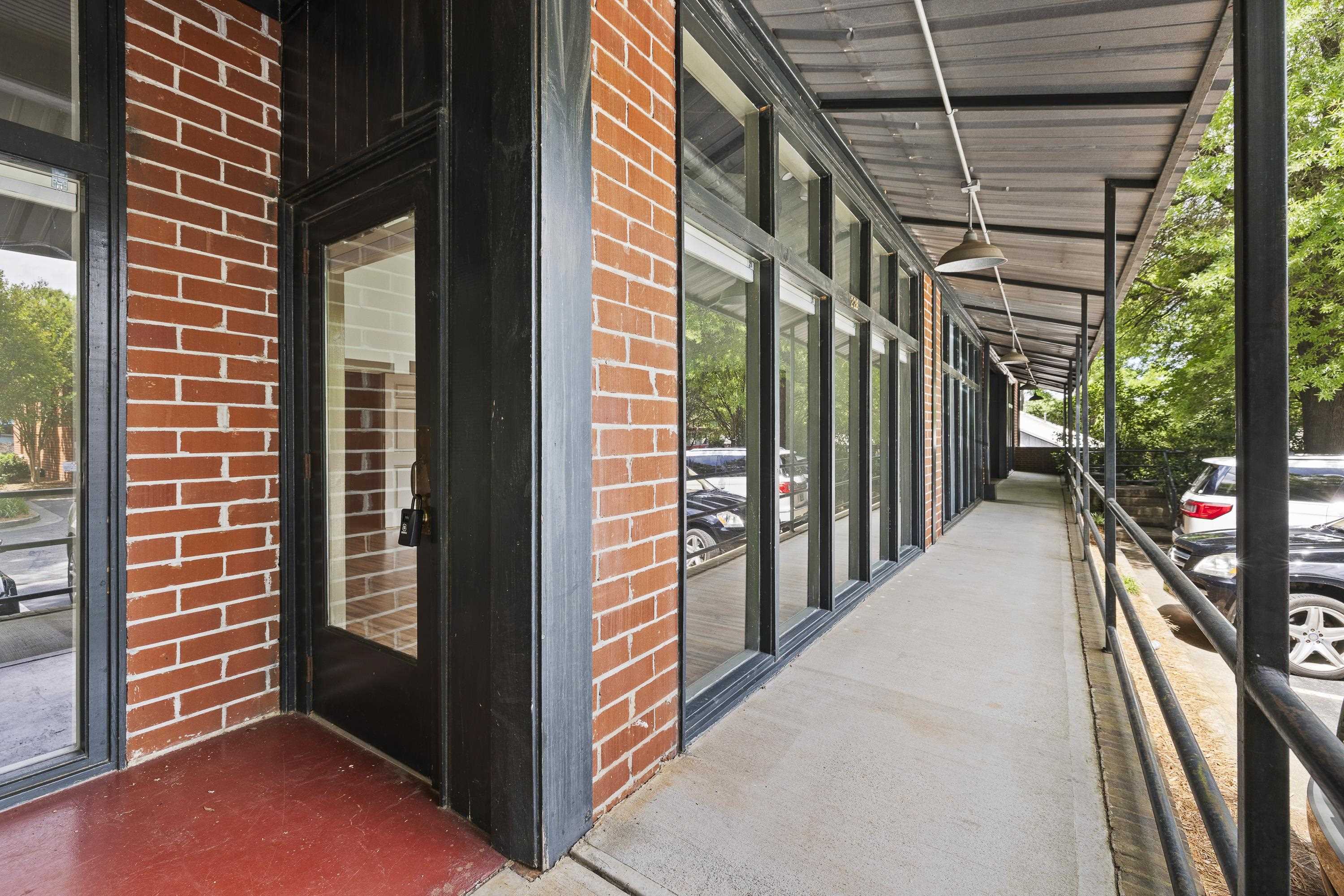 226 & 228 W WASHINGTON STREET