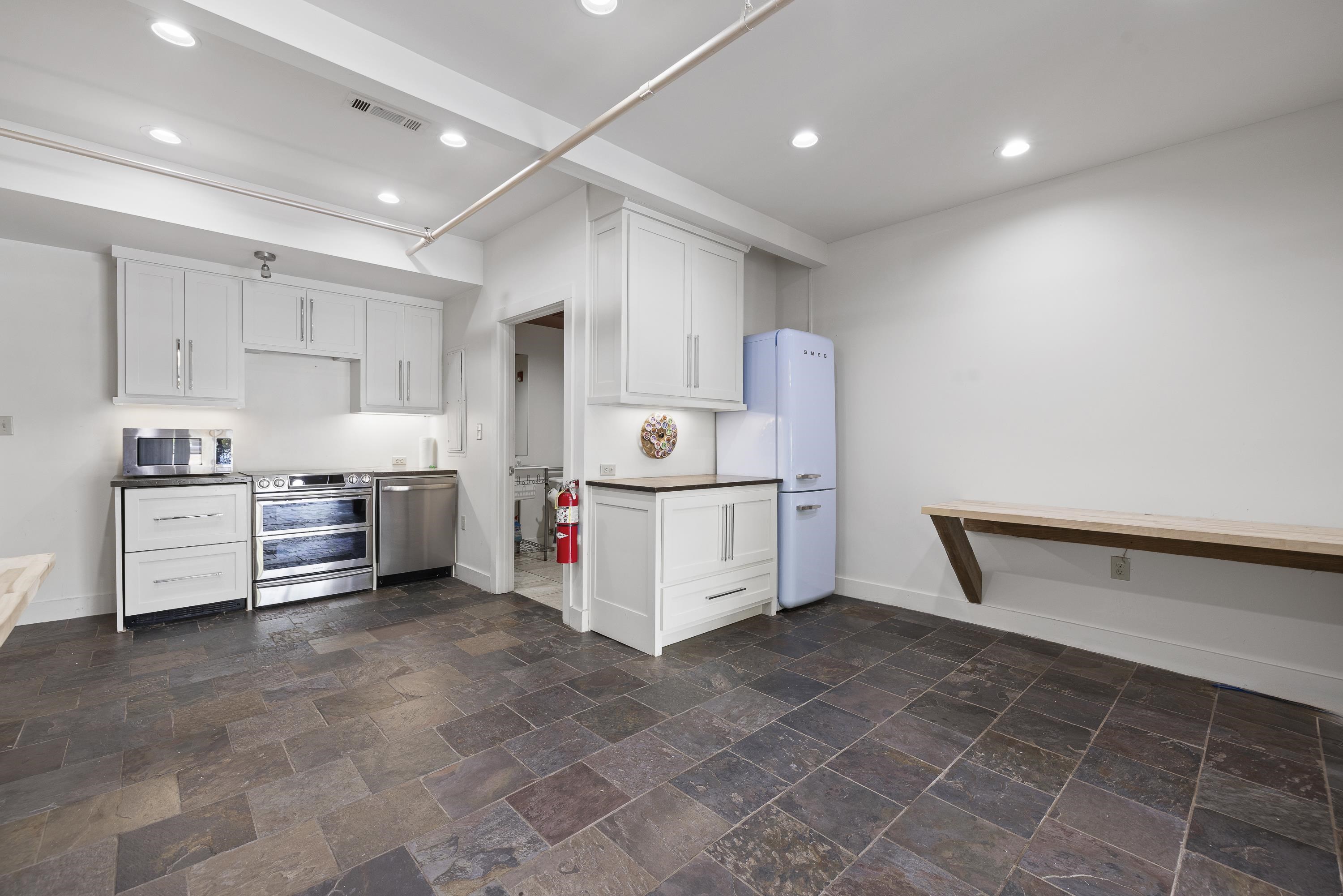226 & 228 W WASHINGTON STREET