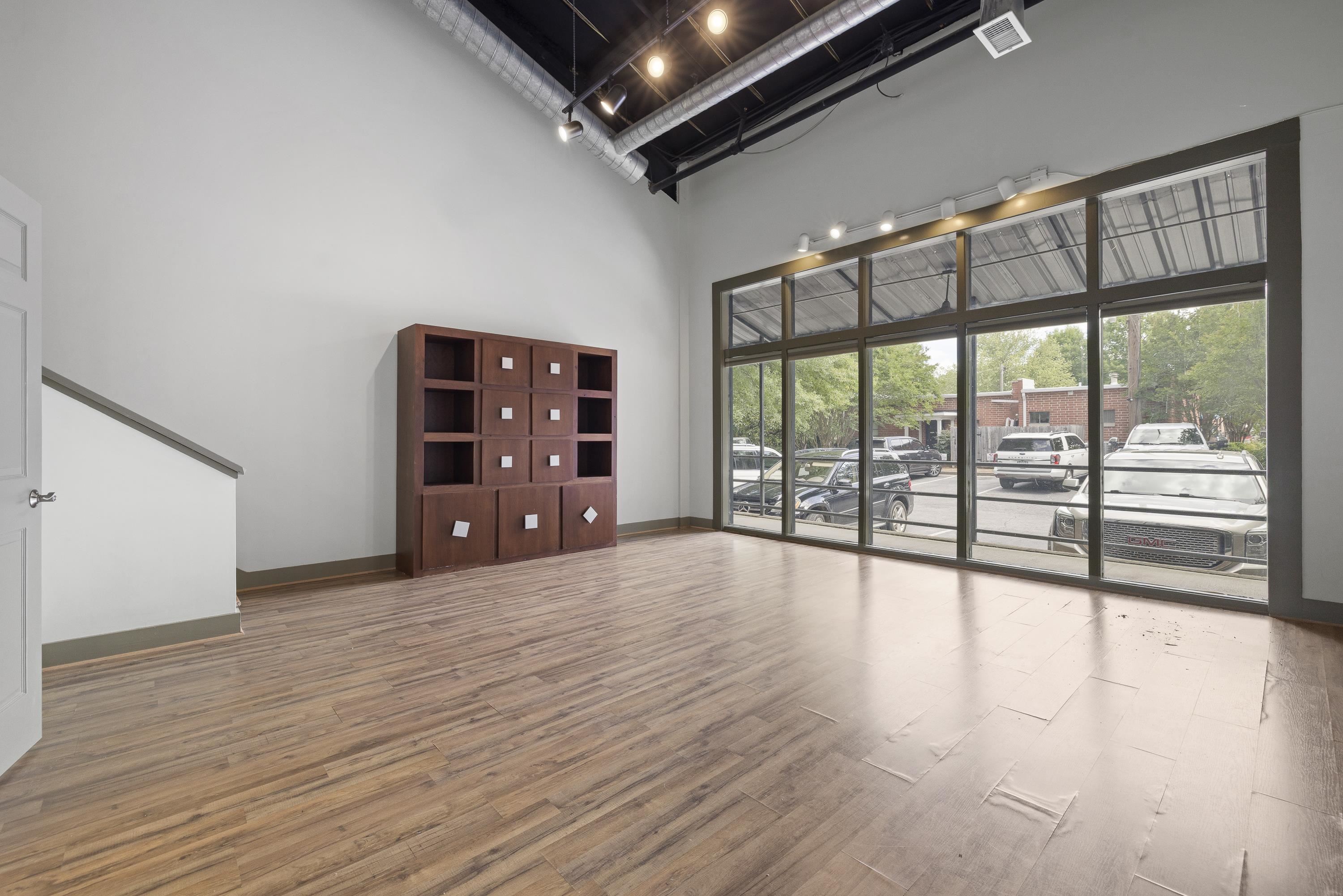 226 & 228 W WASHINGTON STREET