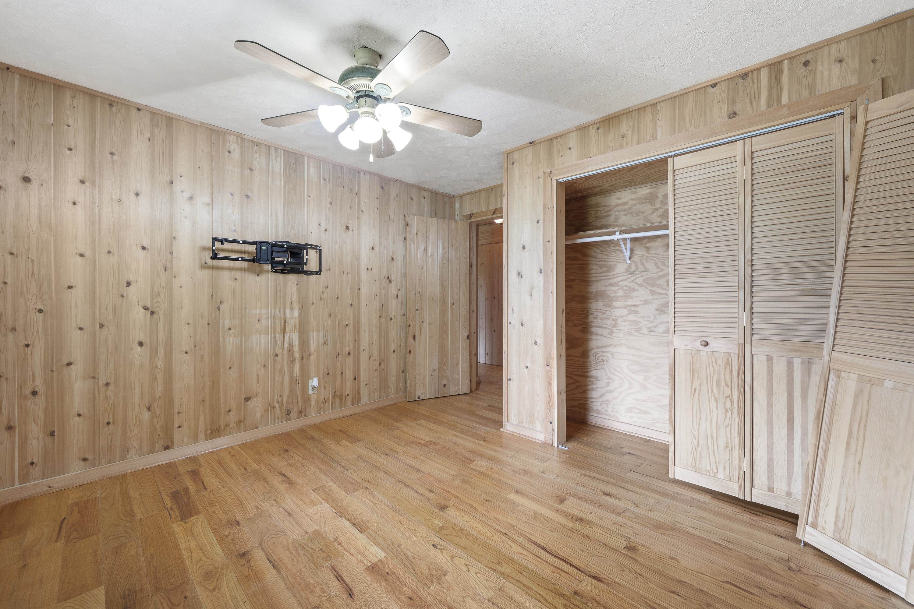 63 TOMAHAWK DRIVE