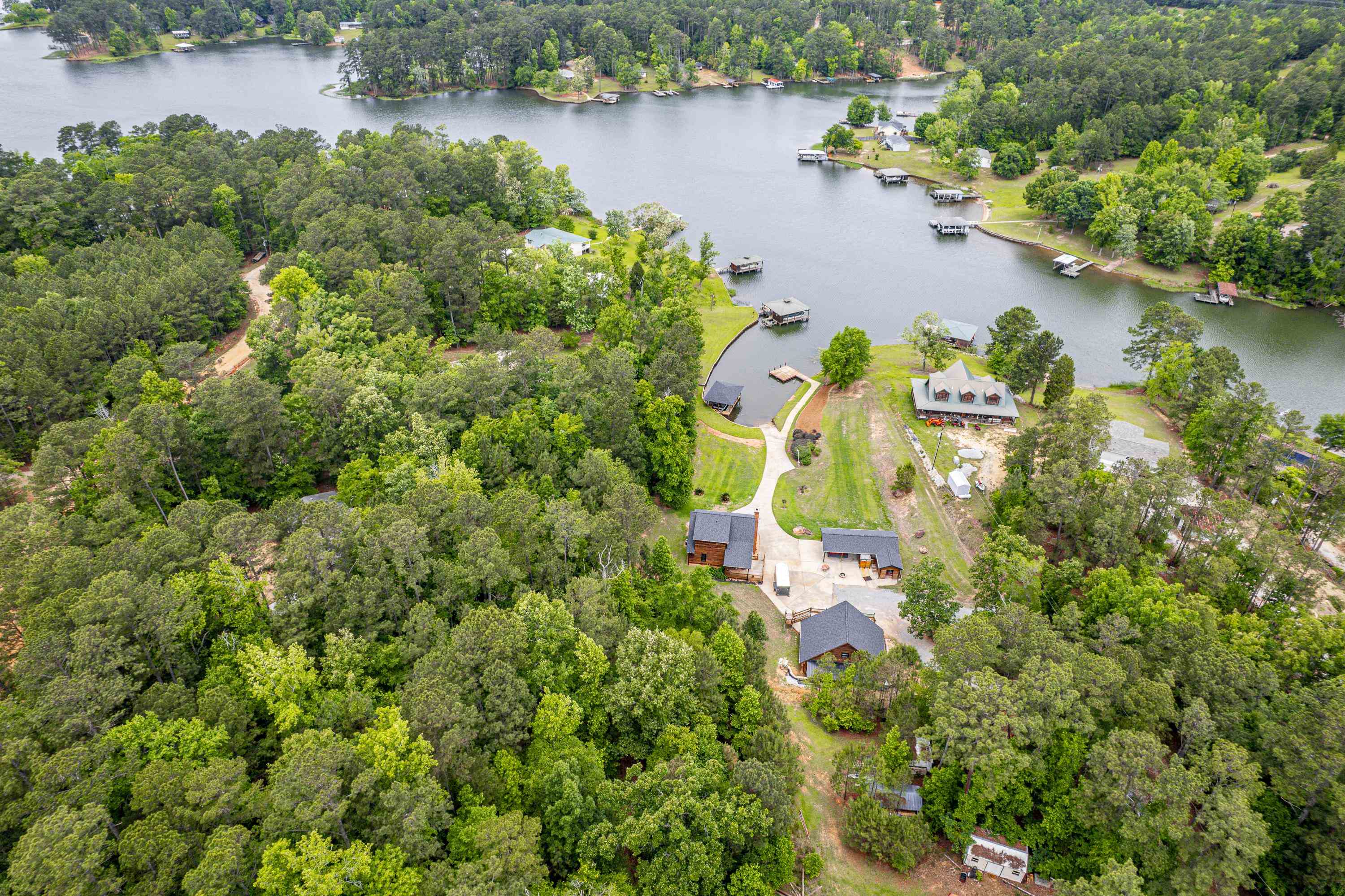 63 TOMAHAWK DRIVE