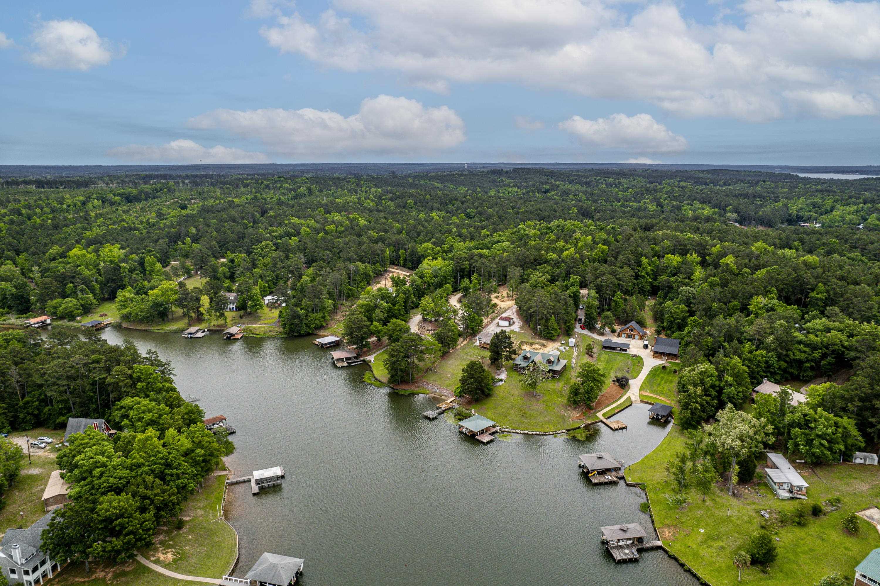 63 TOMAHAWK DRIVE