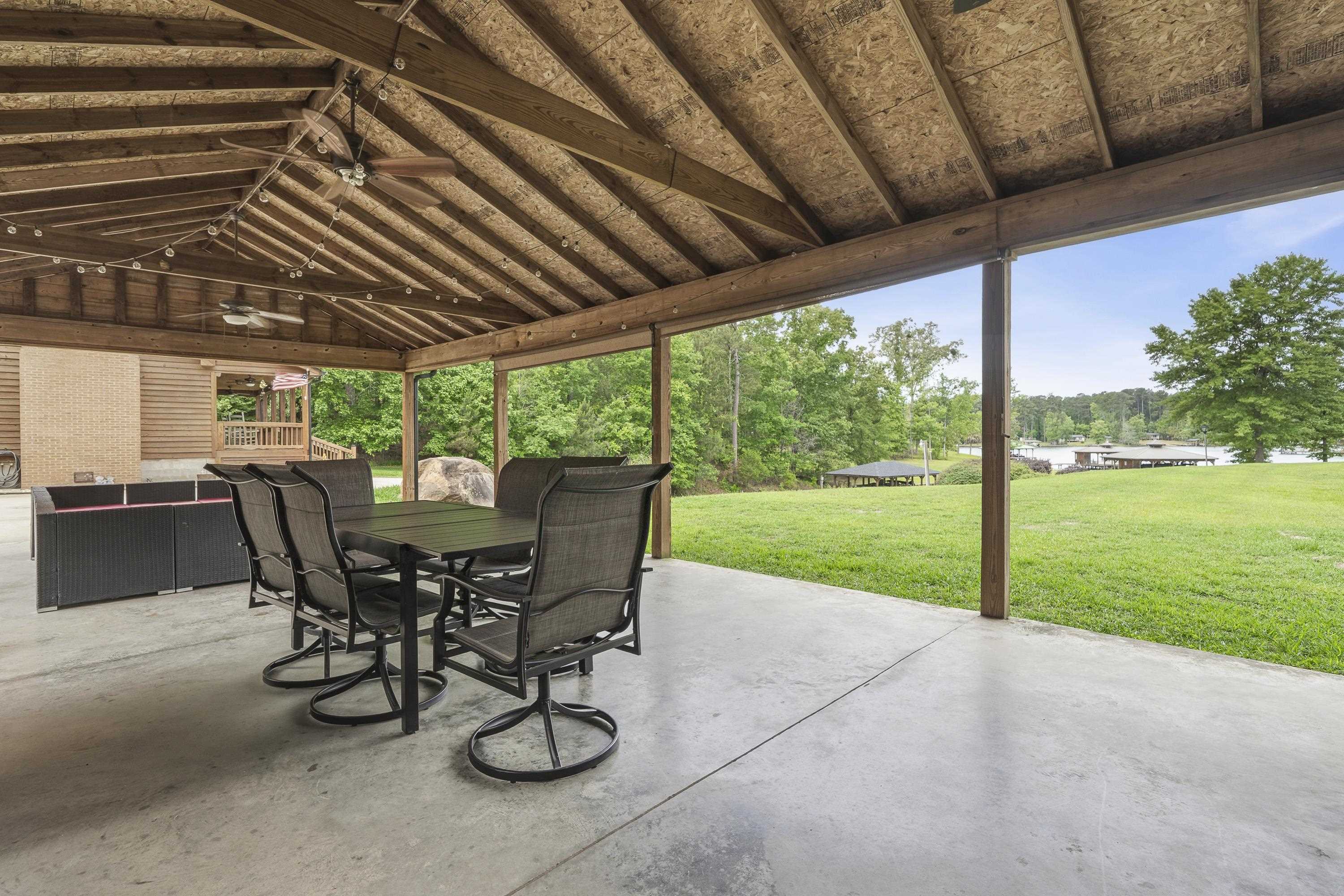 63 TOMAHAWK DRIVE