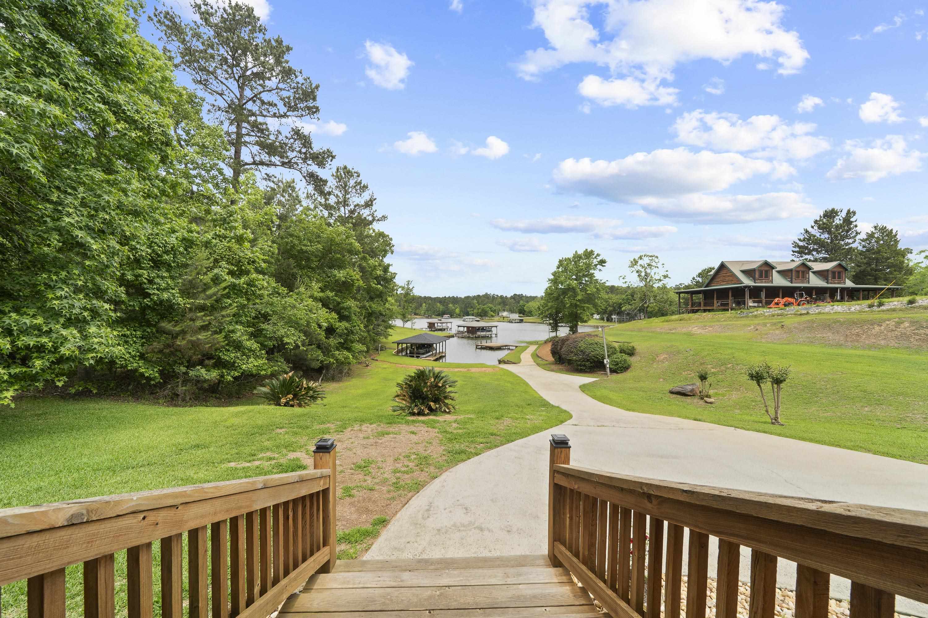 63 TOMAHAWK DRIVE