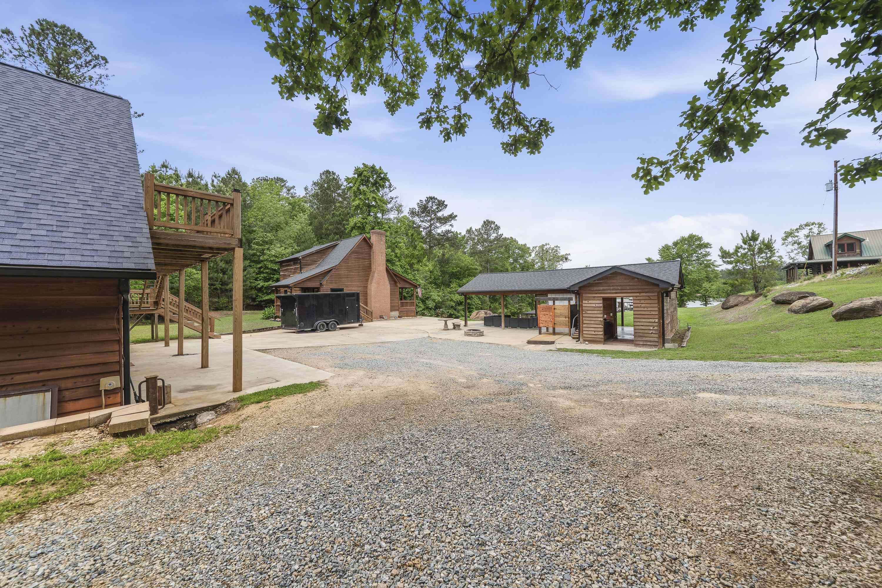 63 TOMAHAWK DRIVE