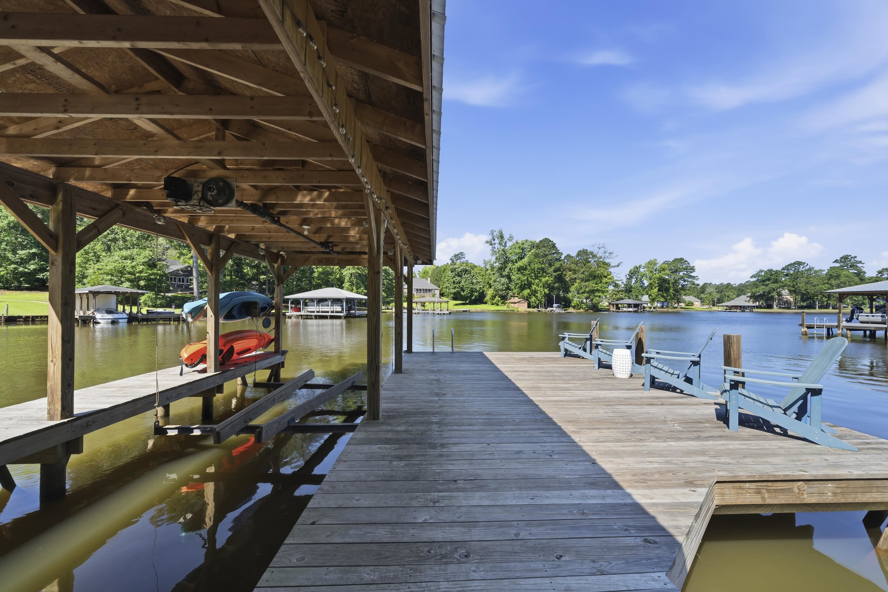 110 NW HARBOUR POINT