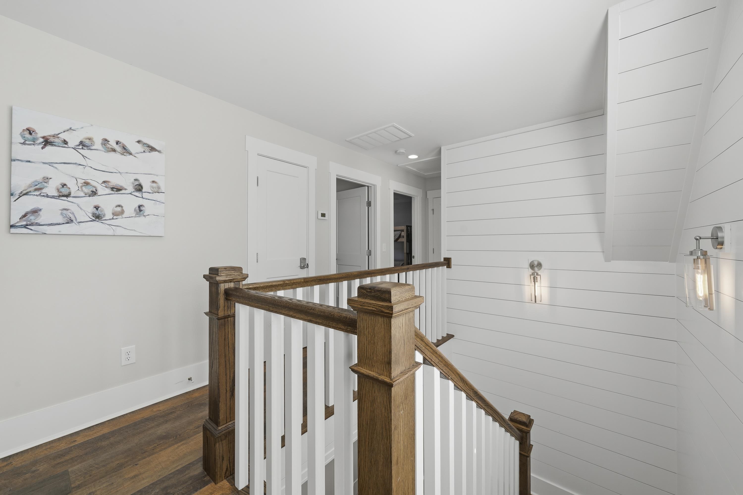 110 NW HARBOUR POINT