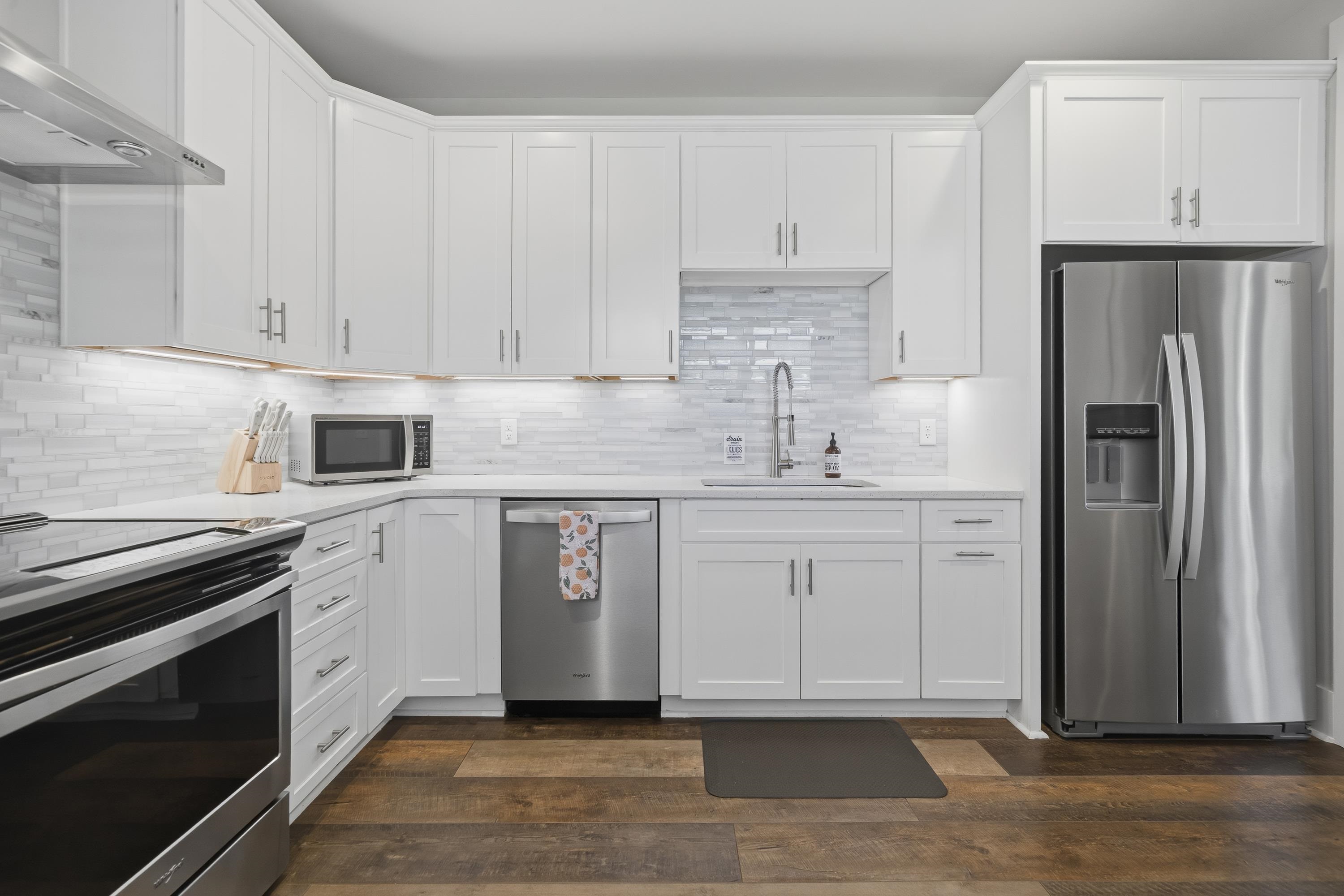 110 NW HARBOUR POINT
