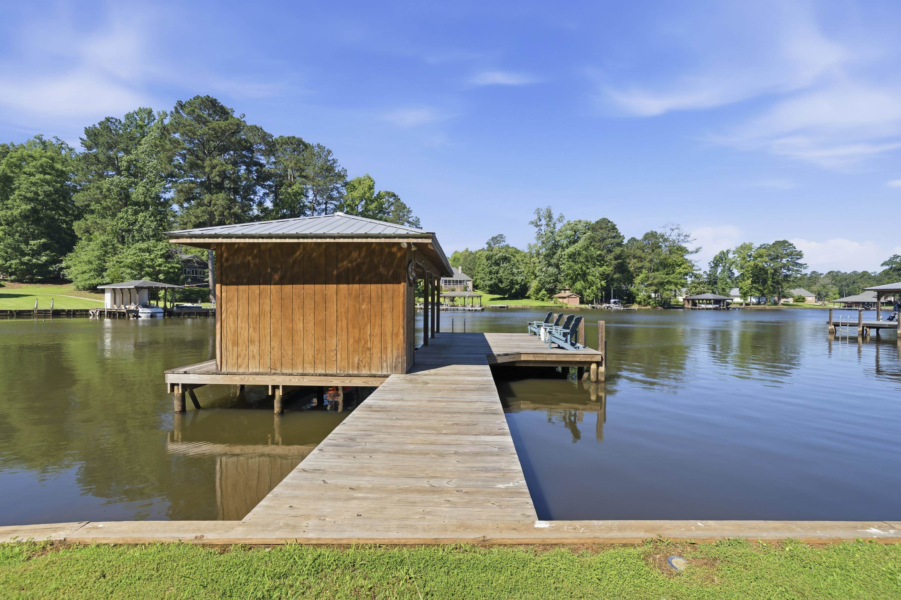 110 NW HARBOUR POINT