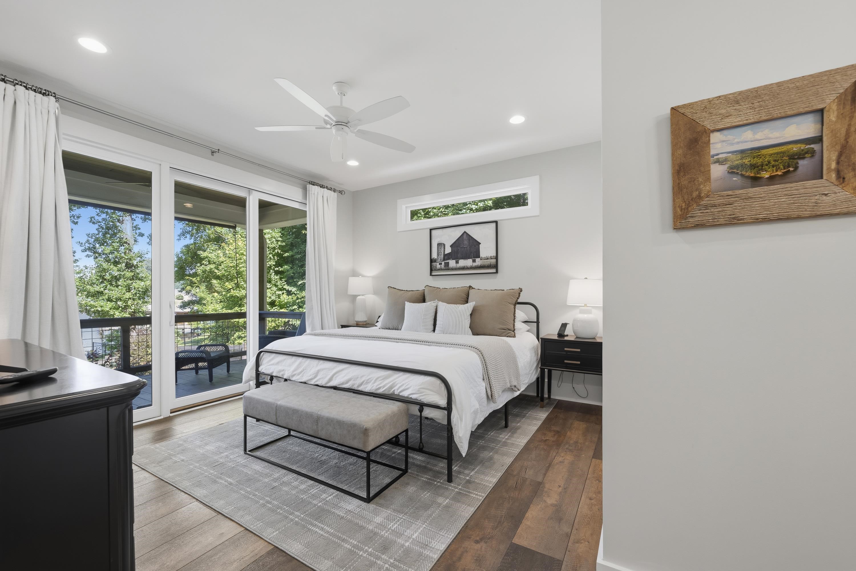 110 NW HARBOUR POINT