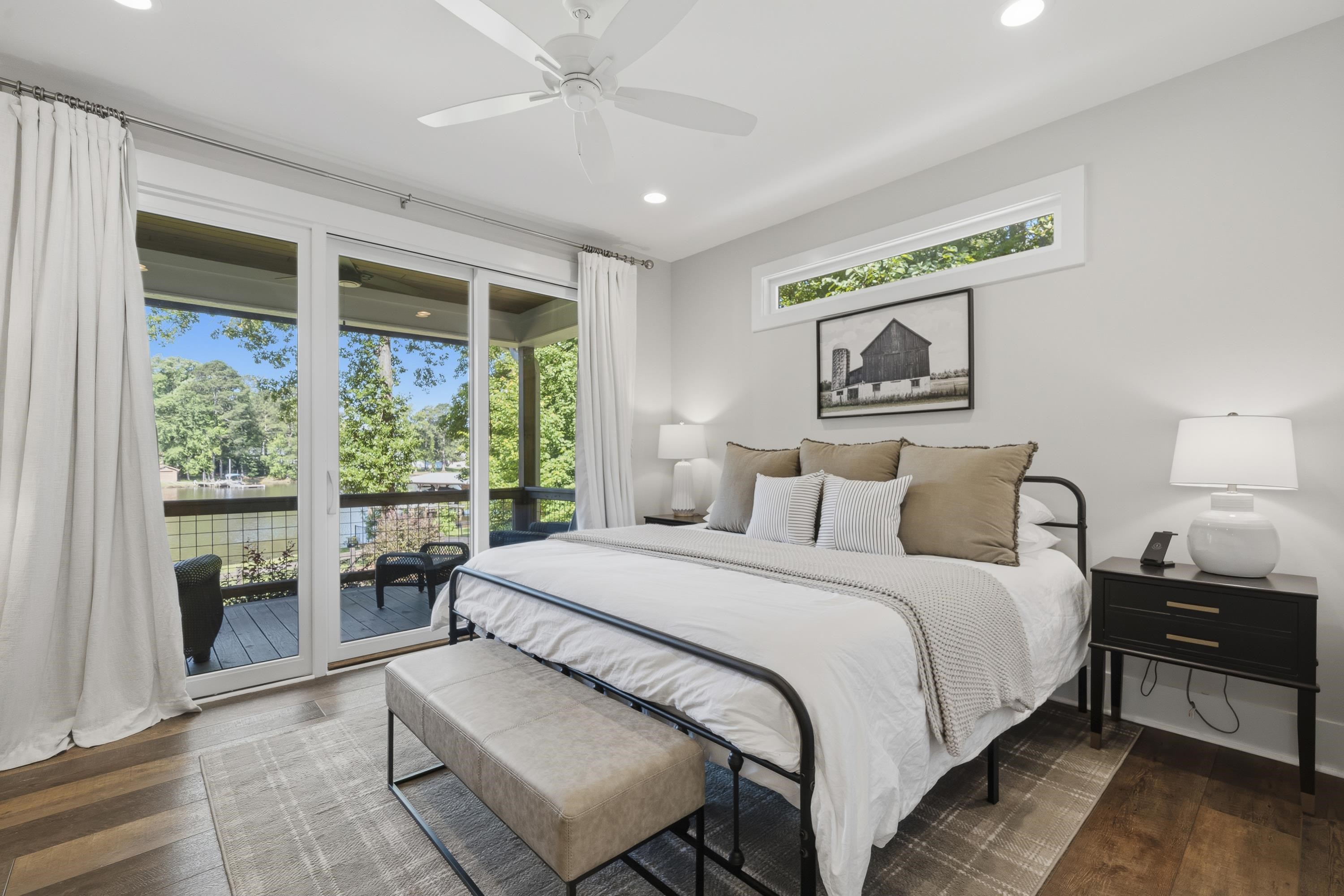 110 NW HARBOUR POINT