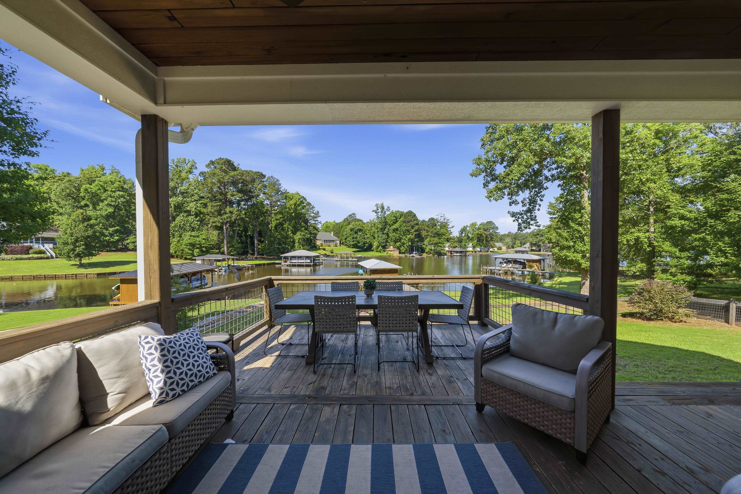 110 NW HARBOUR POINT