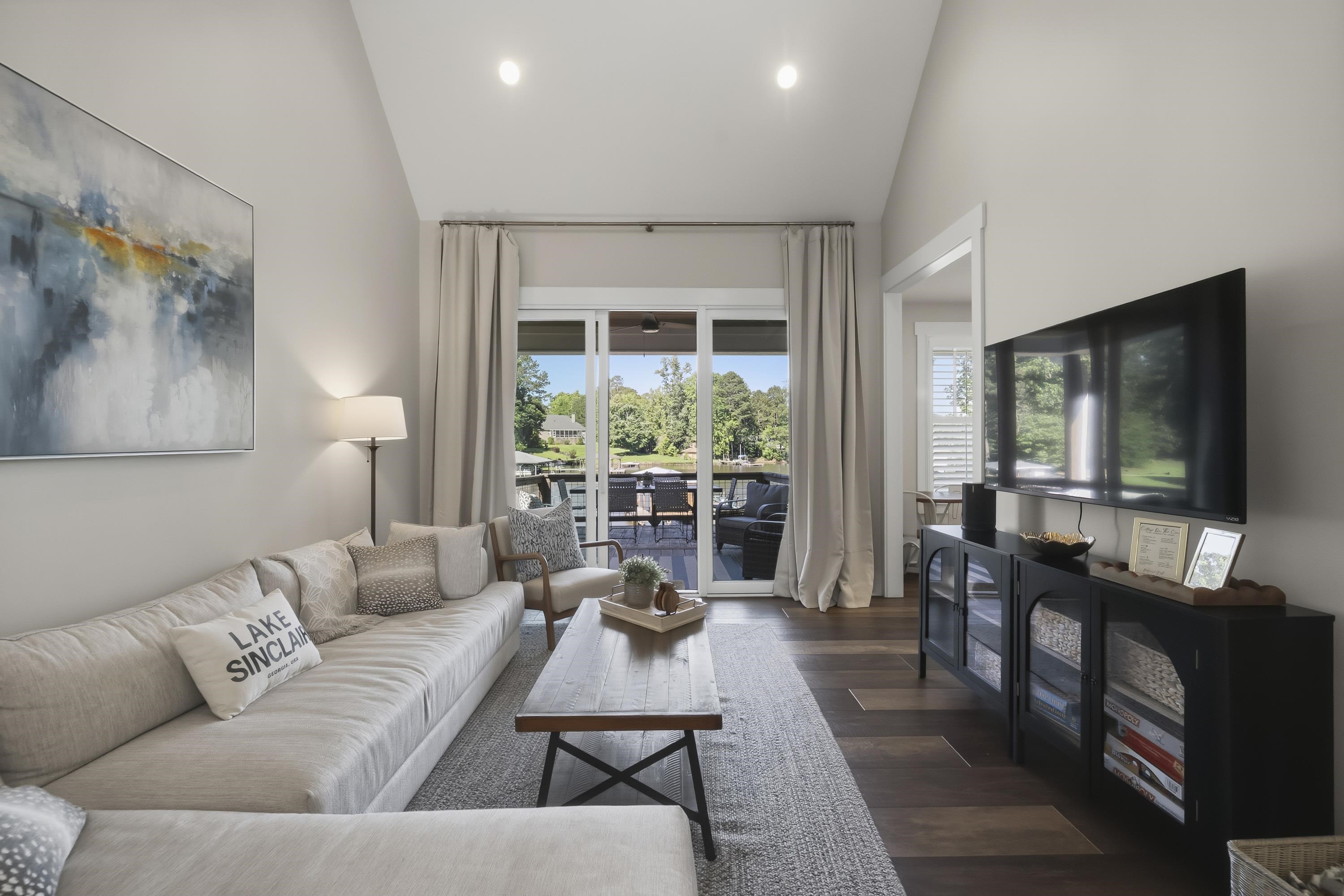 110 NW HARBOUR POINT