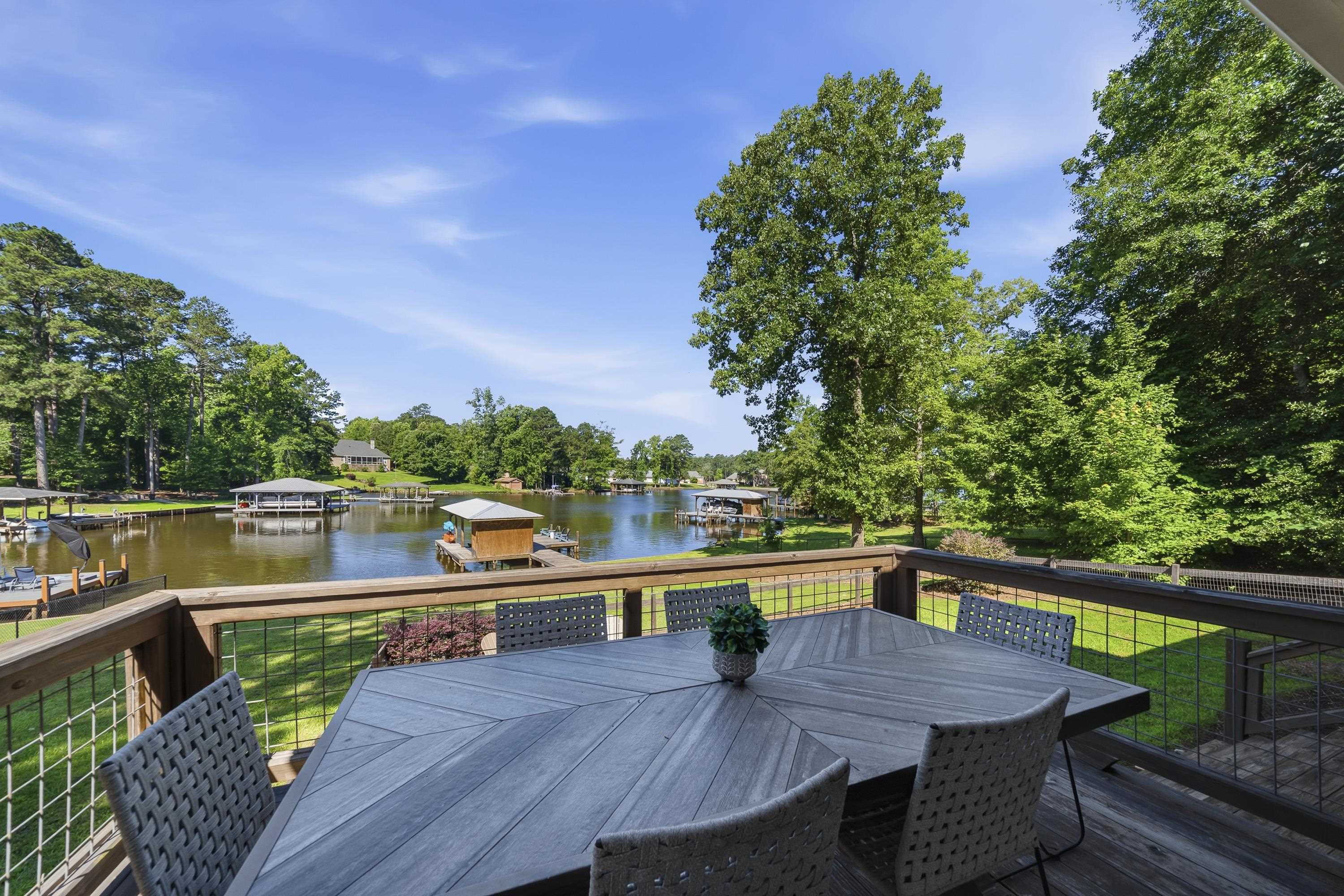 110 NW HARBOUR POINT
