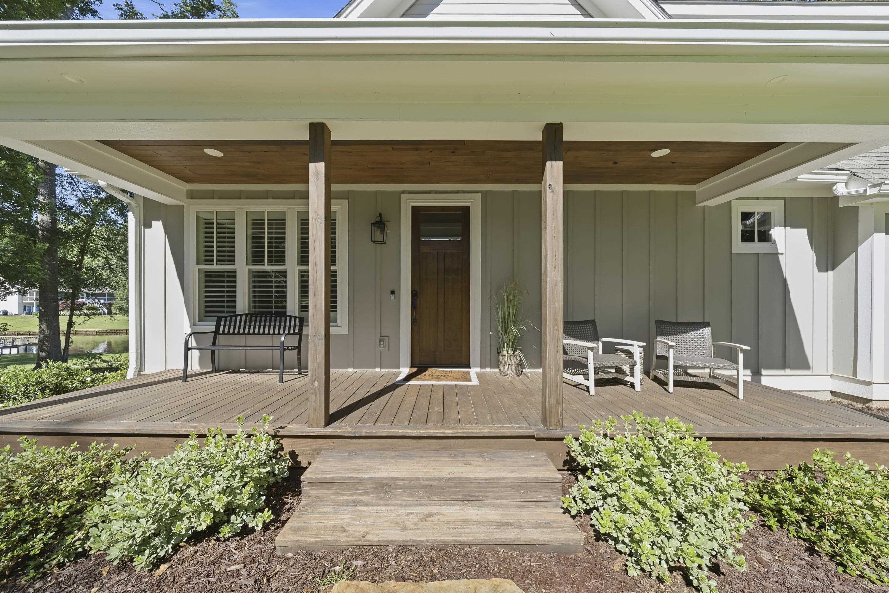 110 NW HARBOUR POINT