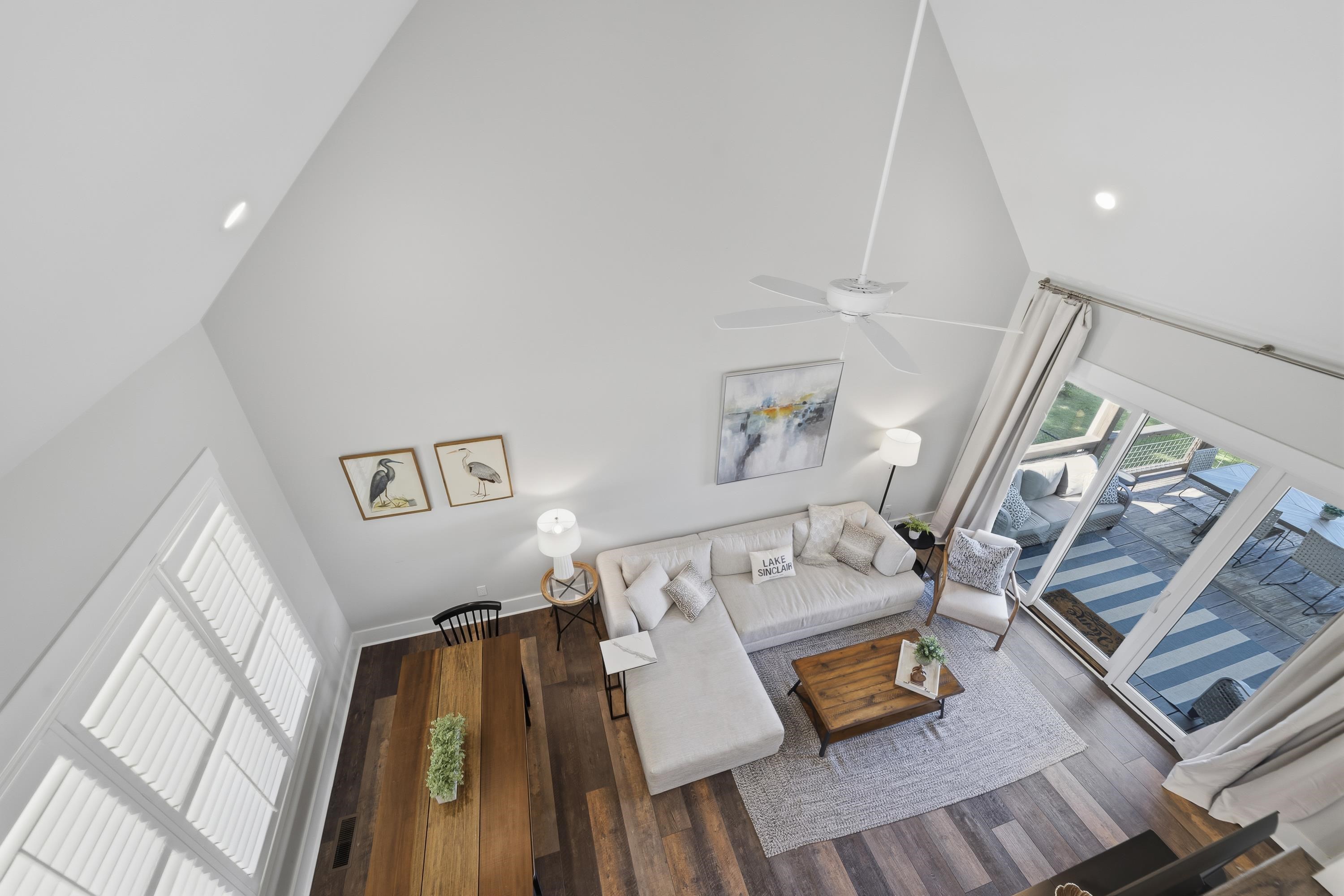 110 NW HARBOUR POINT
