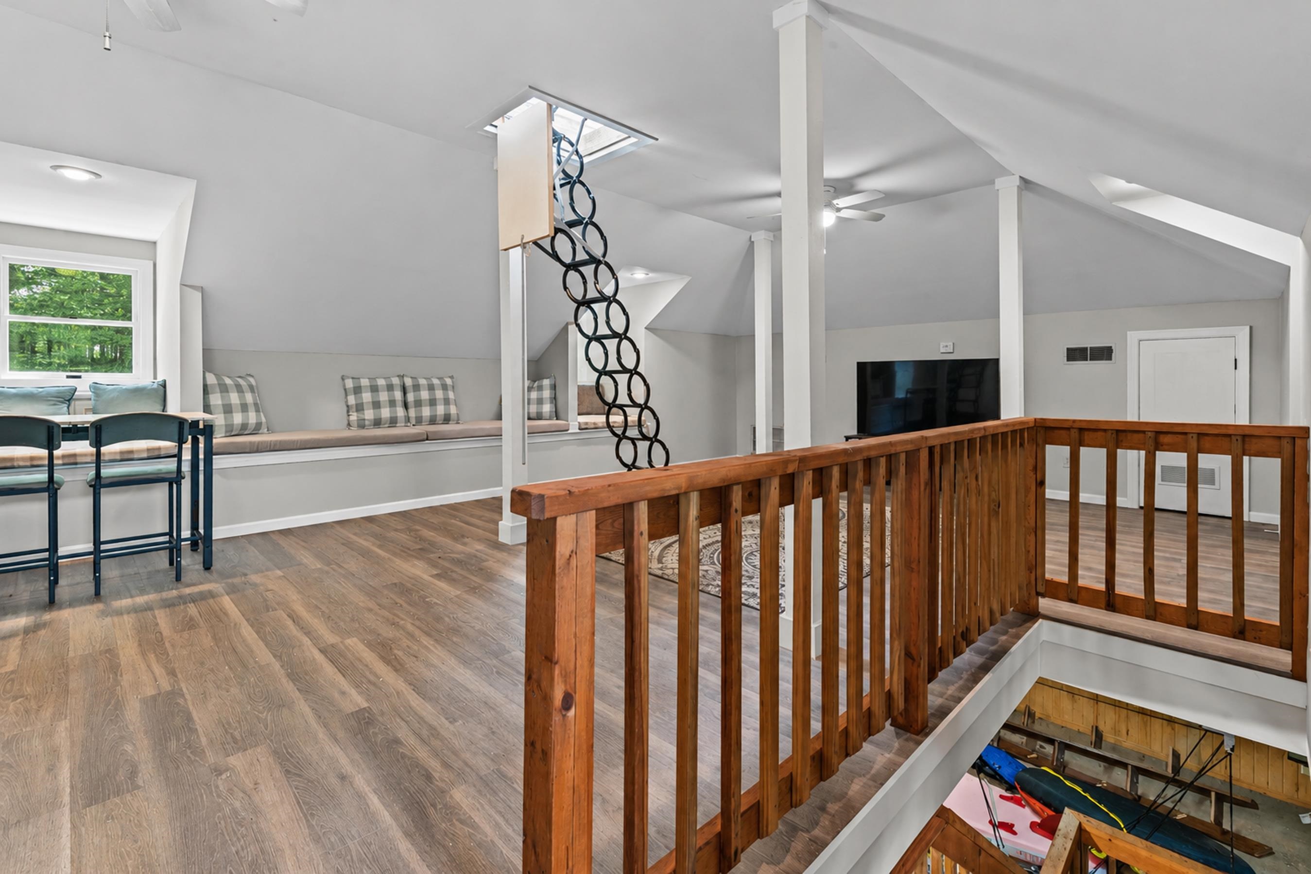 1241 MERCER TRAIL