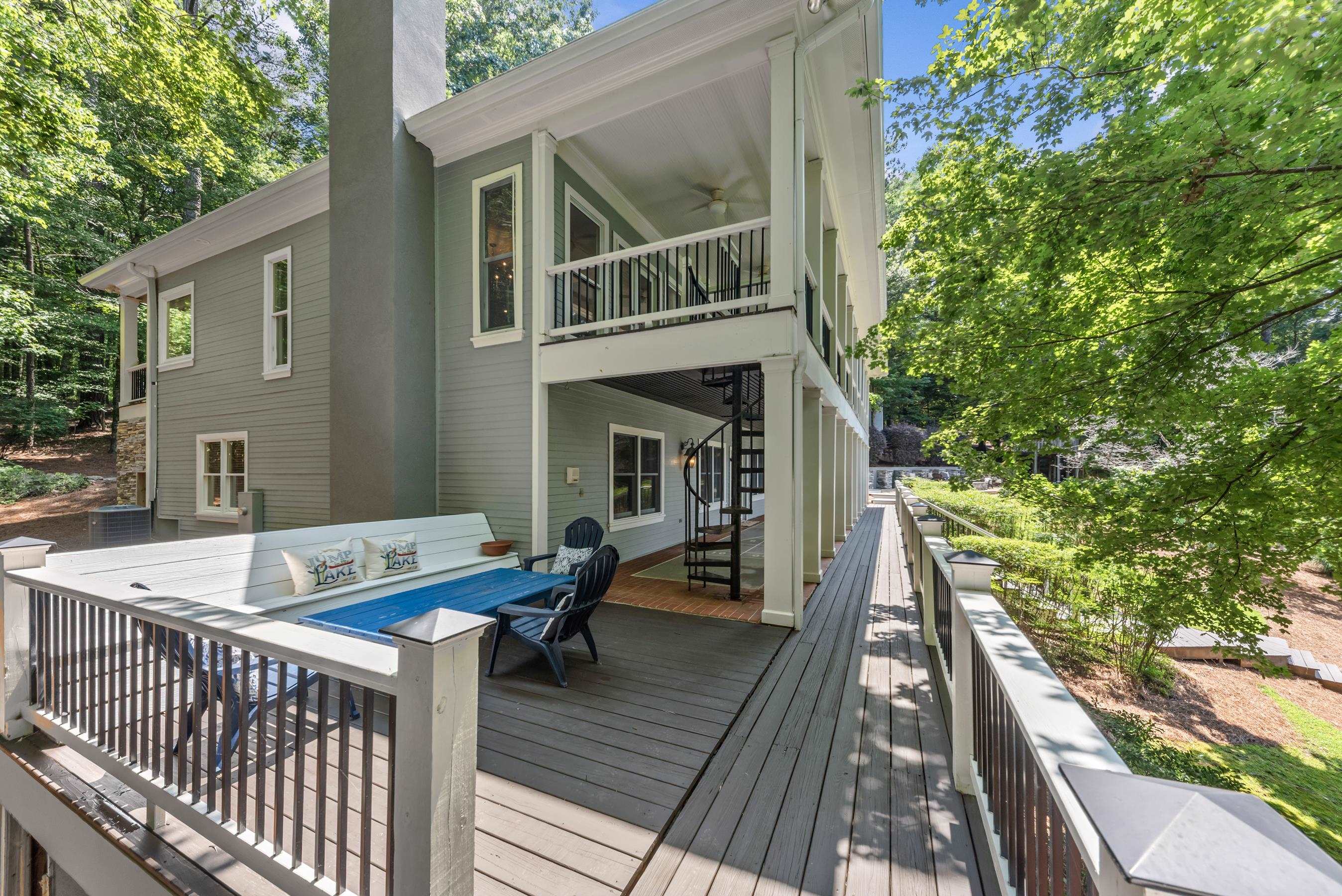 1241 MERCER TRAIL