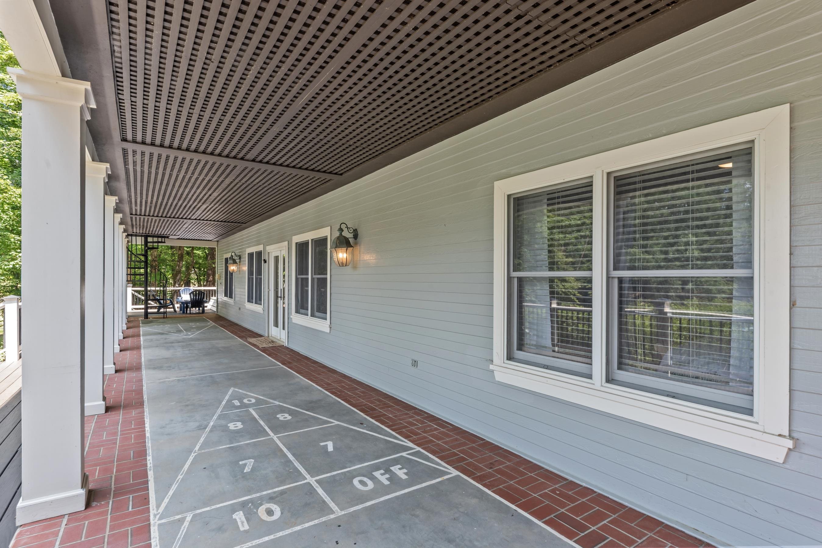 1241 MERCER TRAIL
