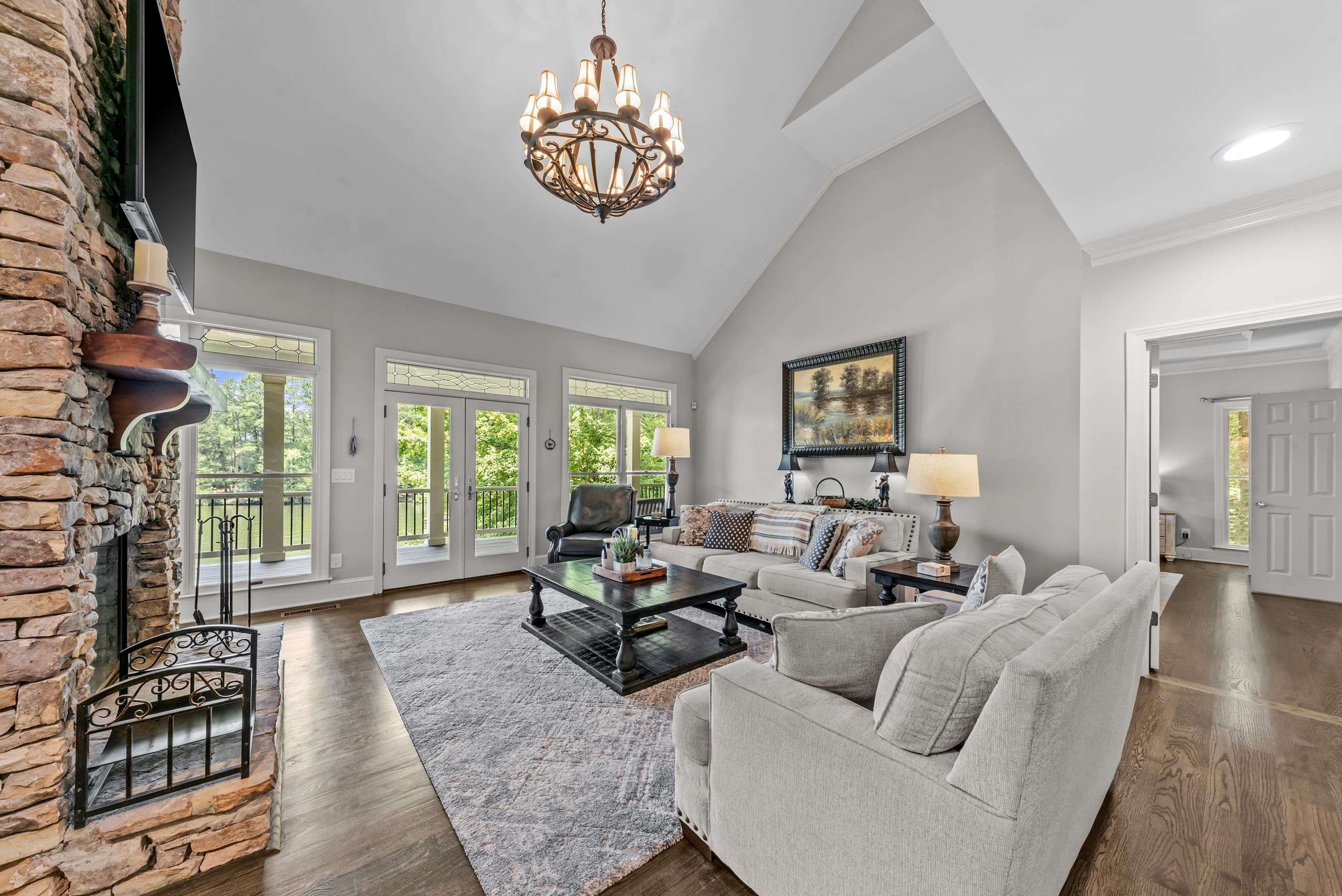 1241 MERCER TRAIL