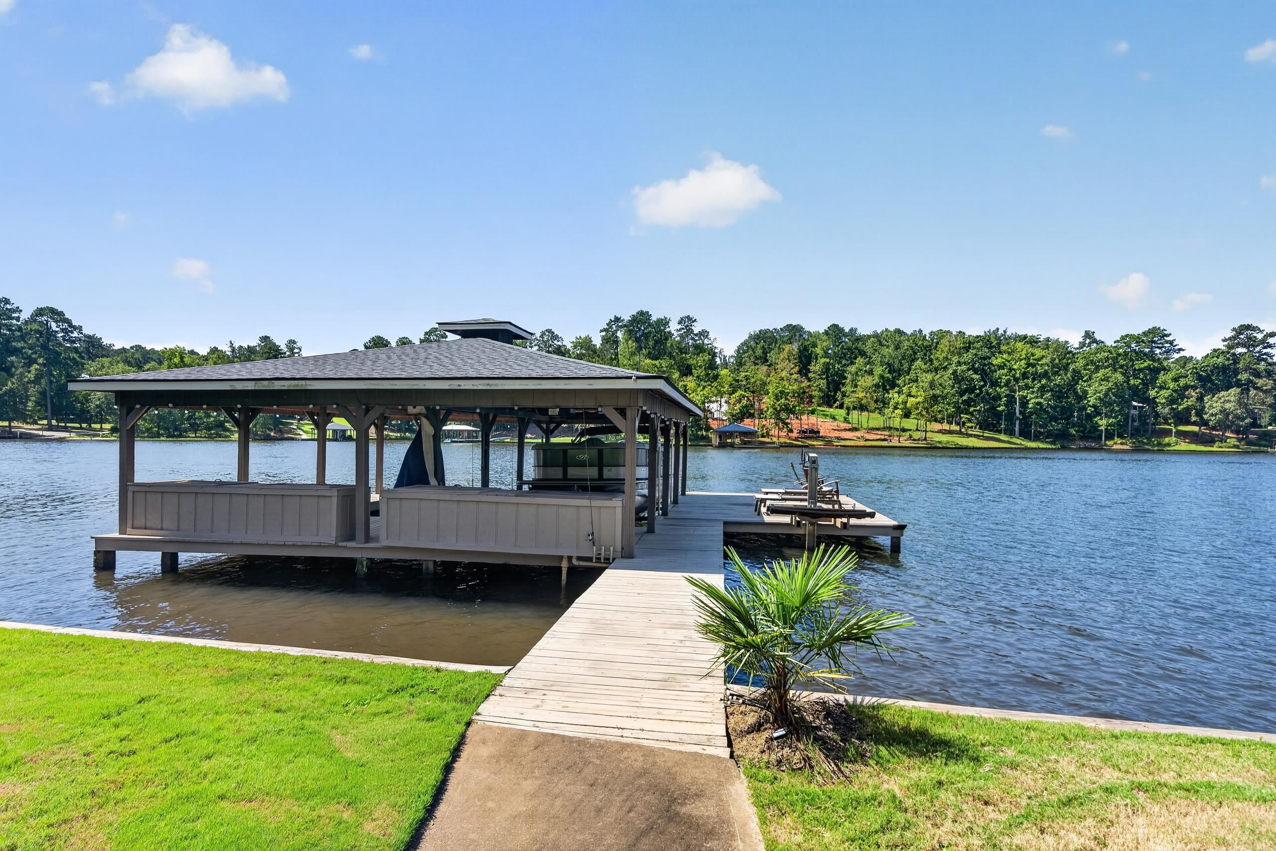 2189 OCONEE DRIVE