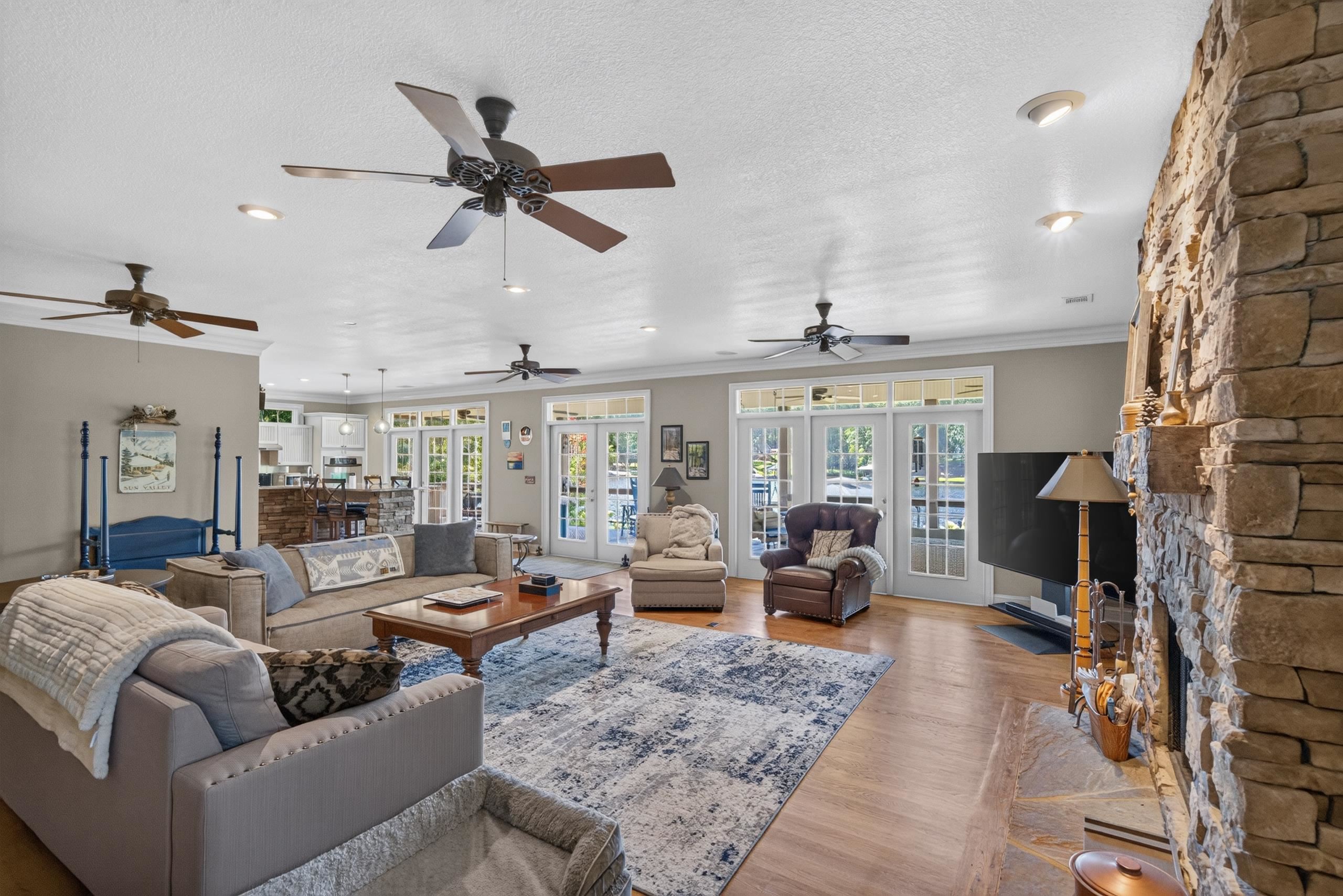 2189 OCONEE DRIVE