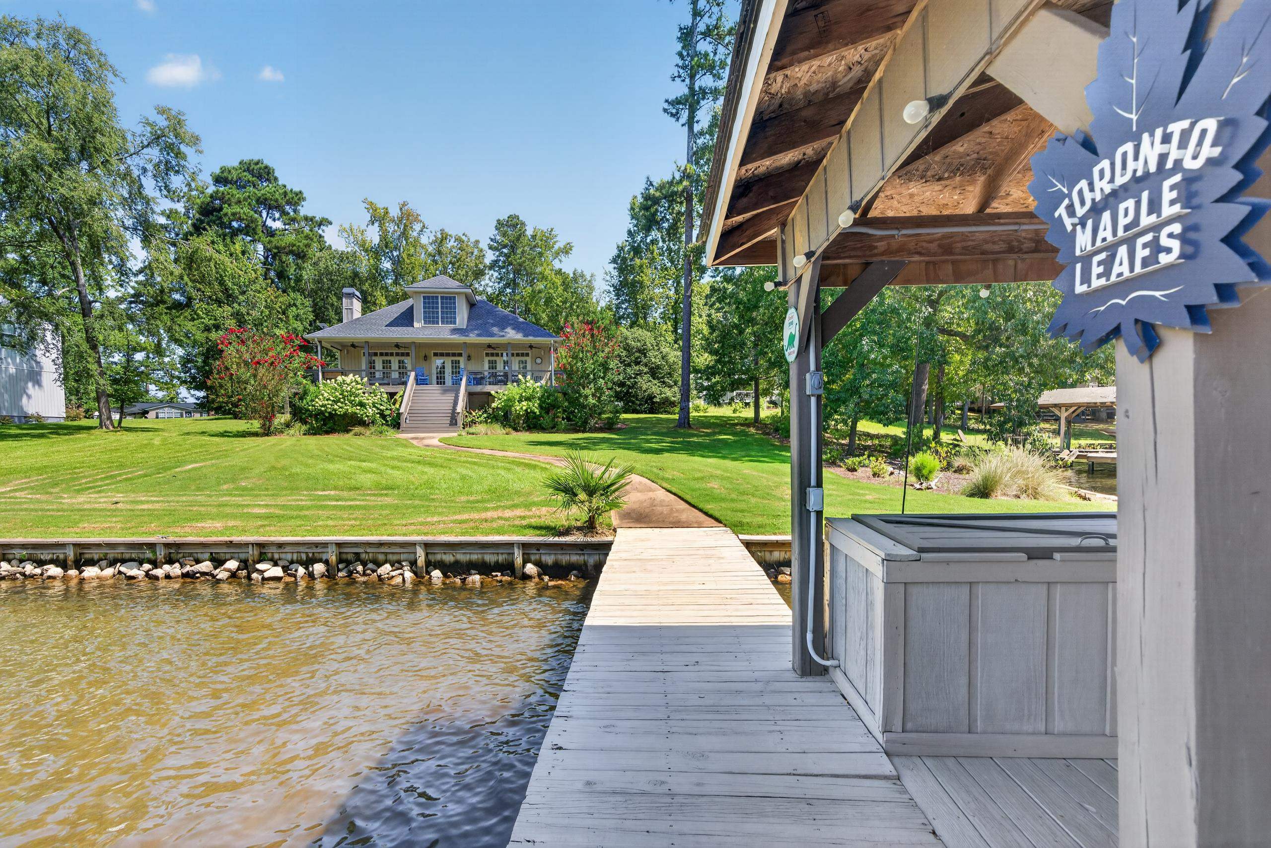 2189 OCONEE DRIVE