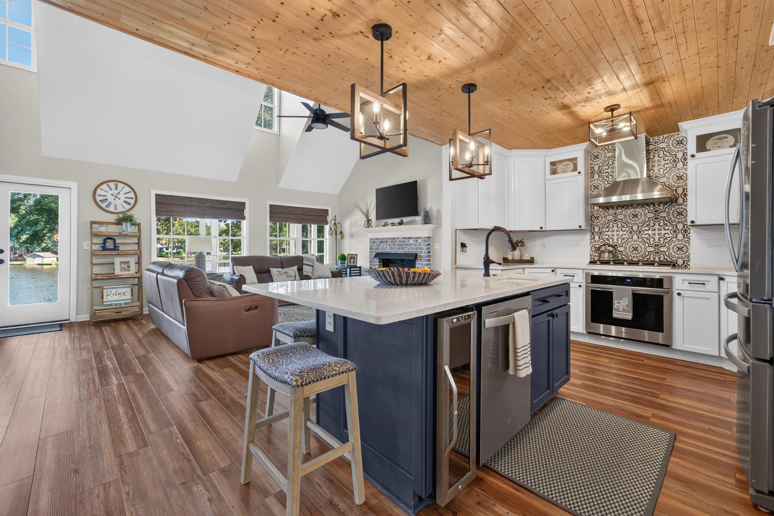 1094 CROOKED CREEK ROAD