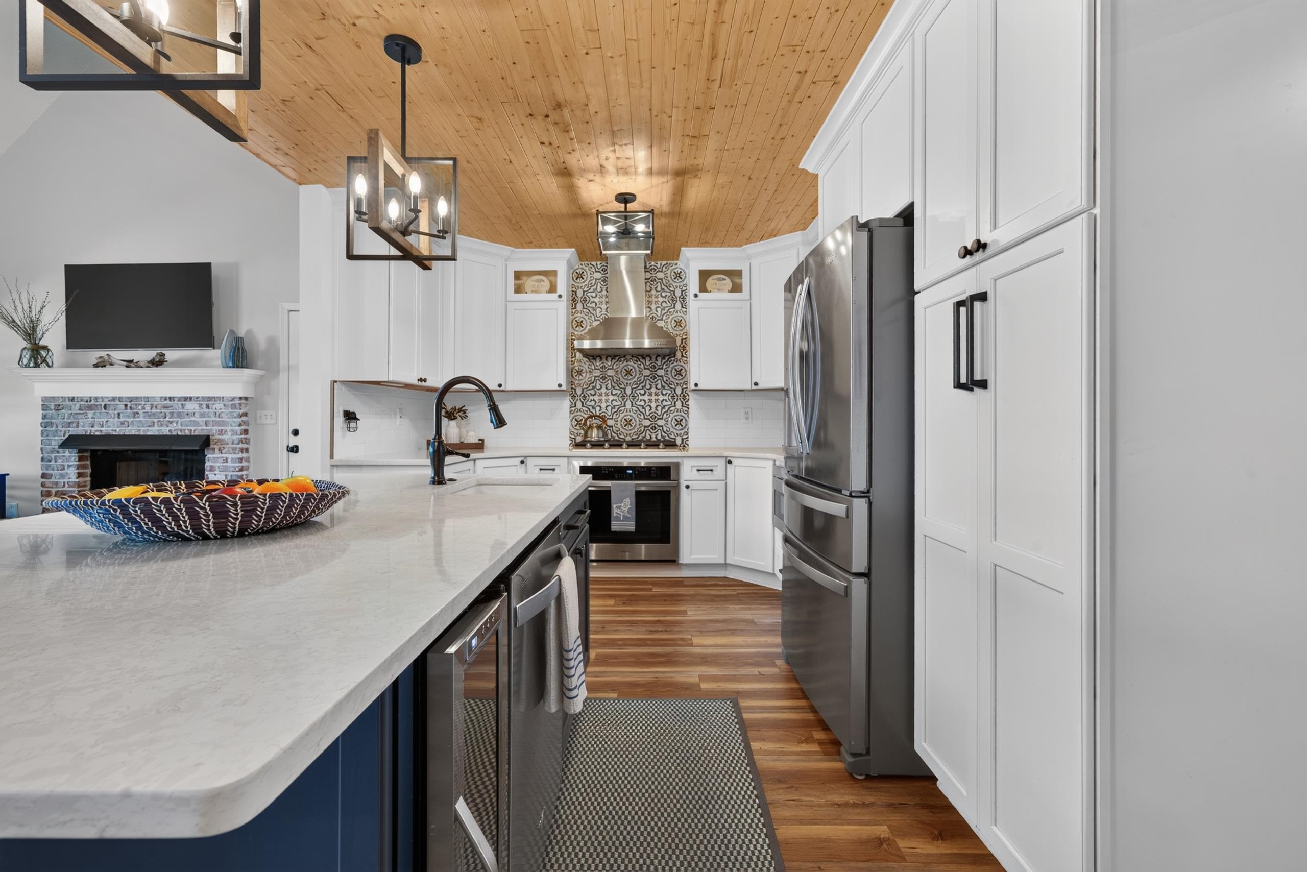 1094 CROOKED CREEK ROAD