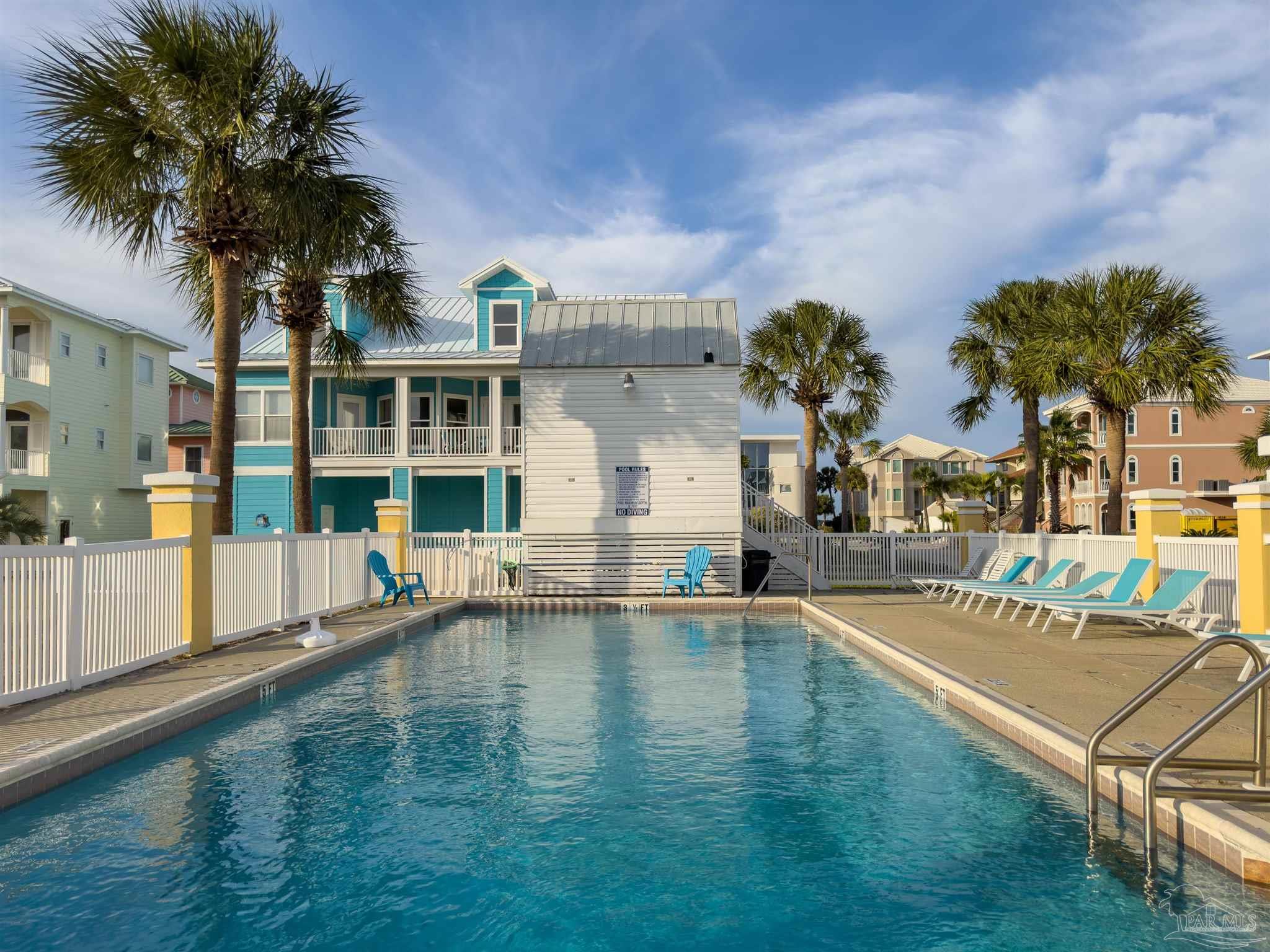 27 E Galvez Ct