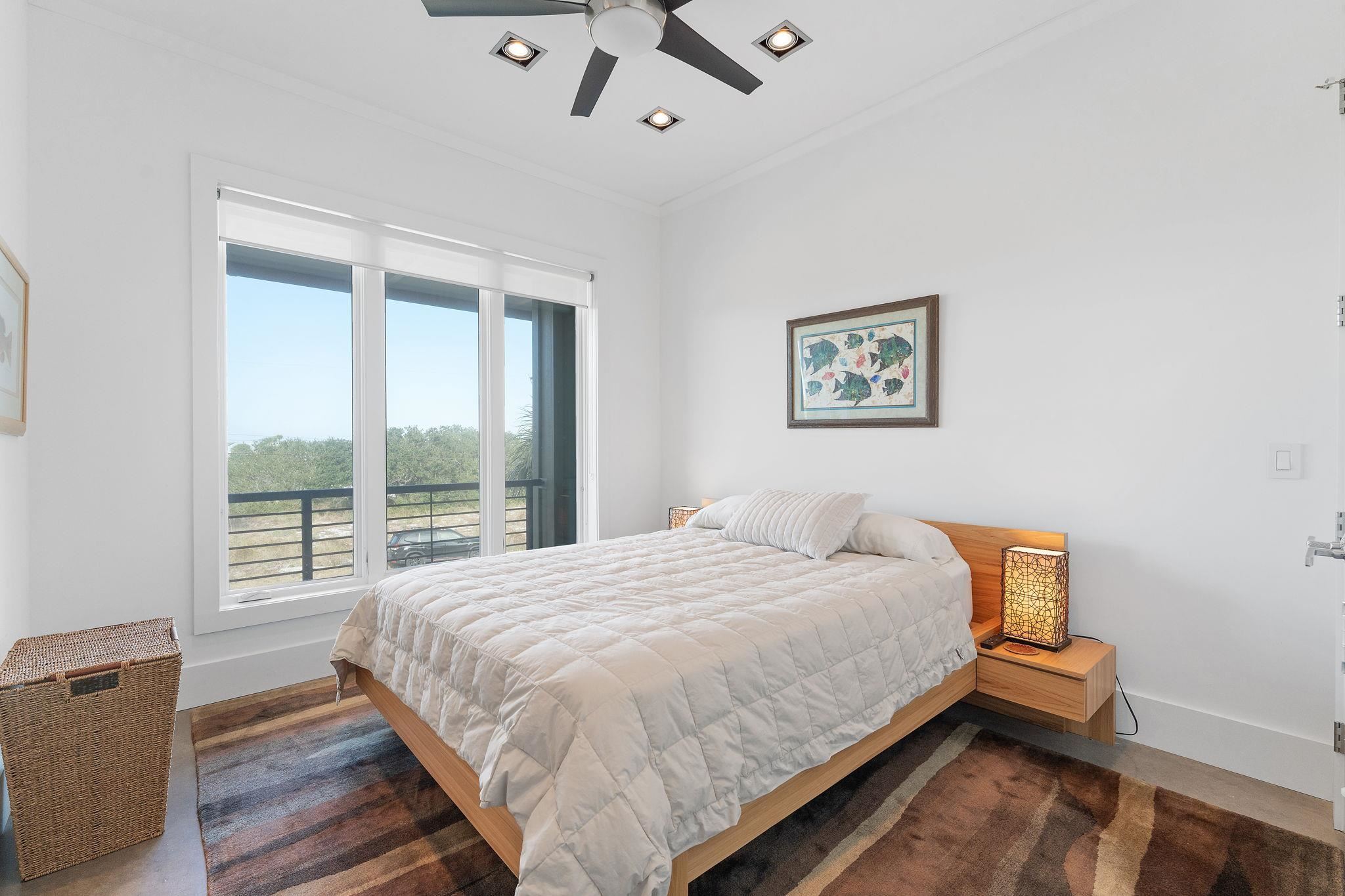 104 Siguenza Dr