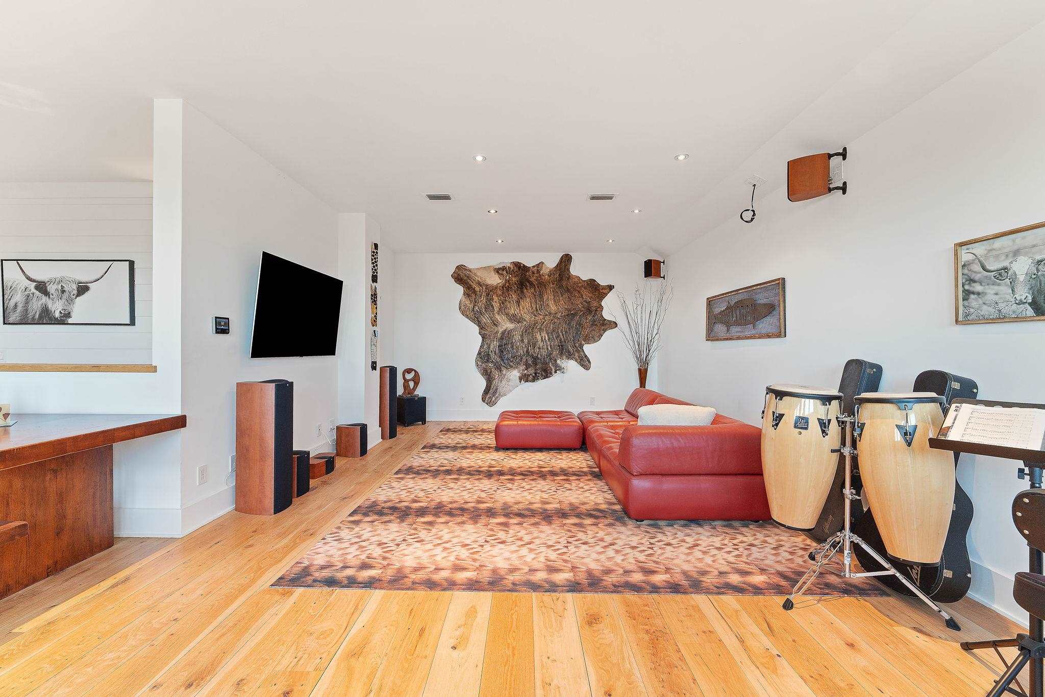 104 Siguenza Dr