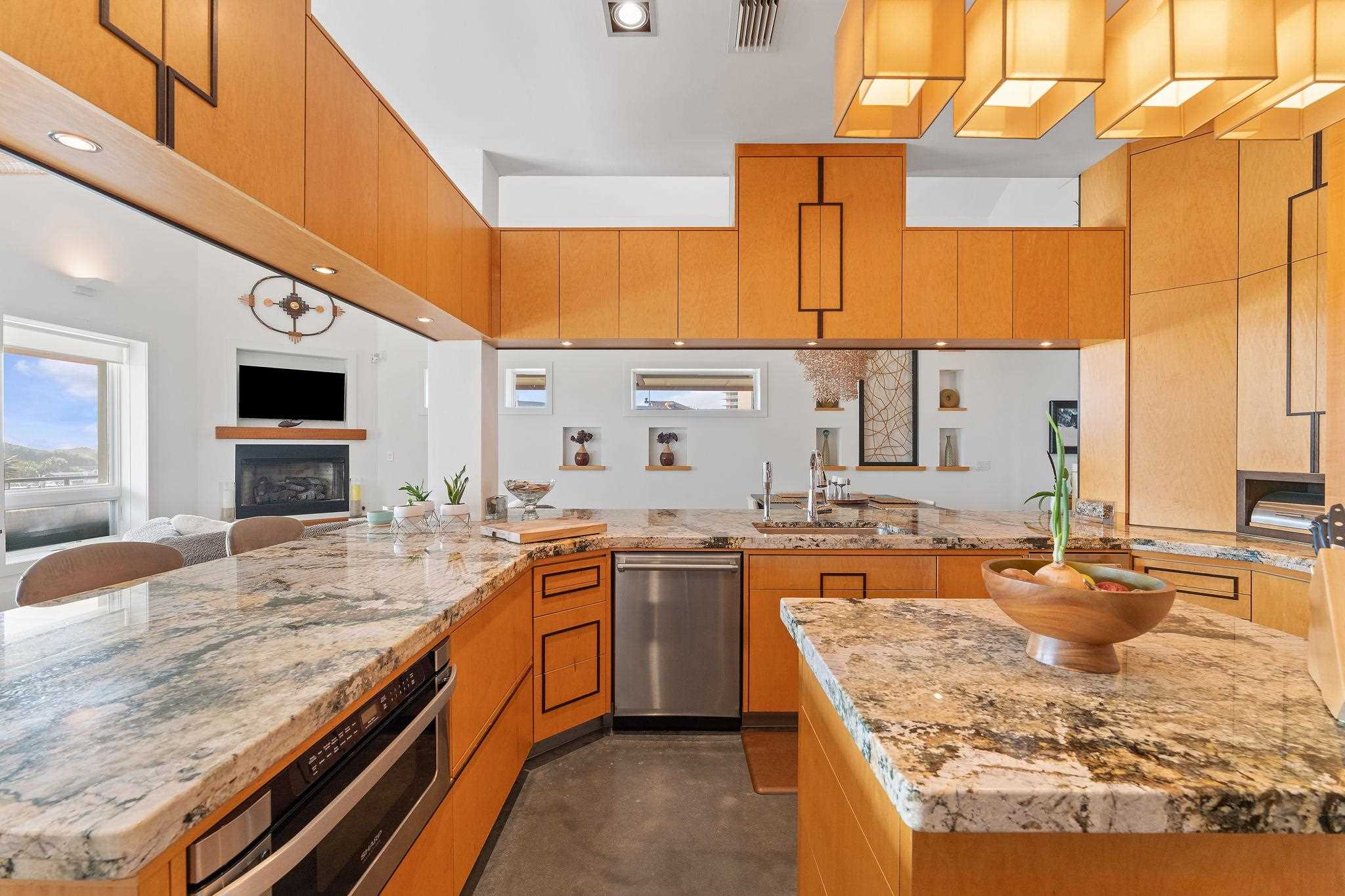 104 Siguenza Dr