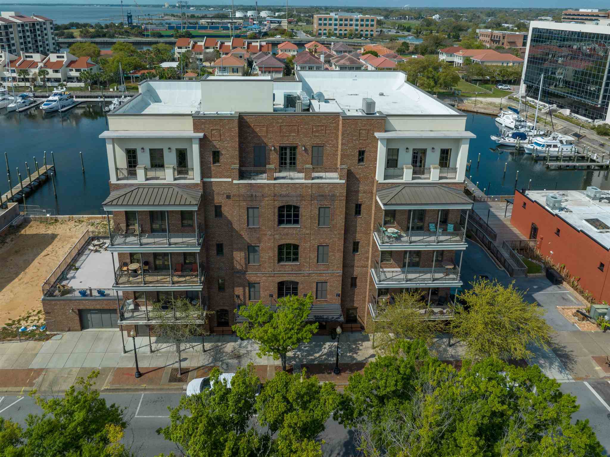 701 S Palafox St # 2B