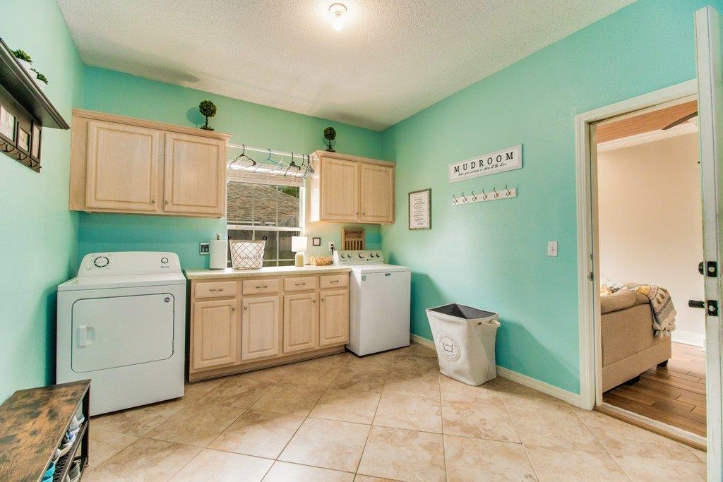 1002 Coronado Ct