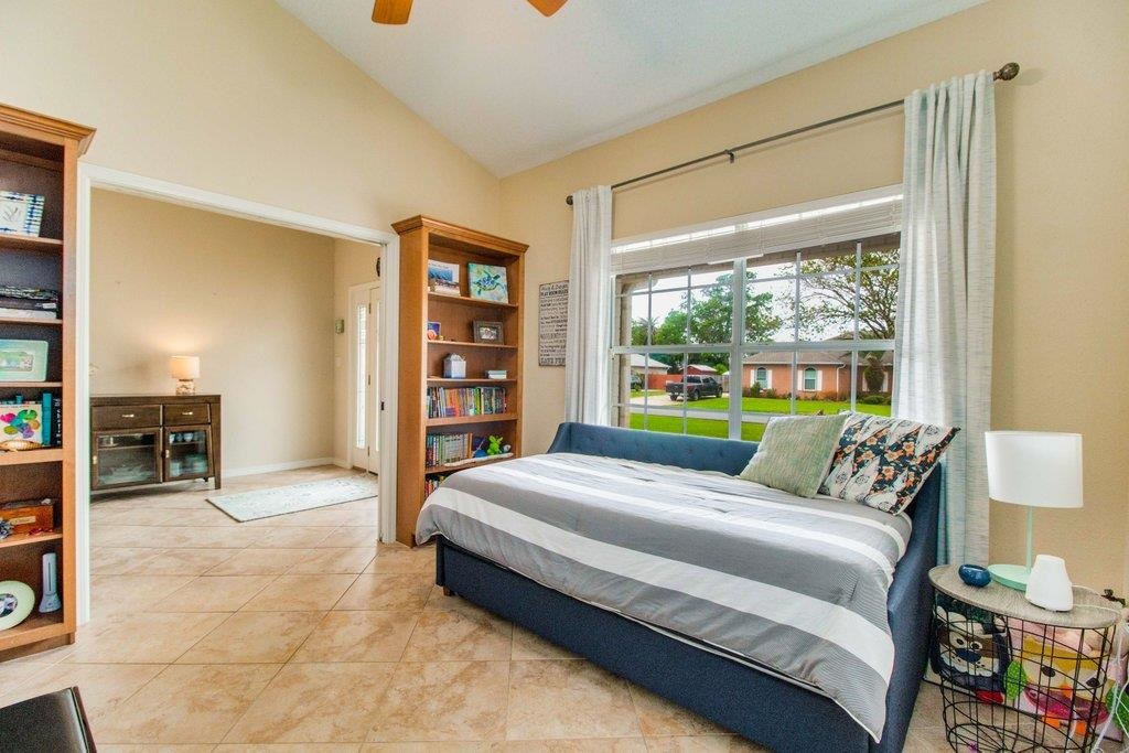 1002 Coronado Ct