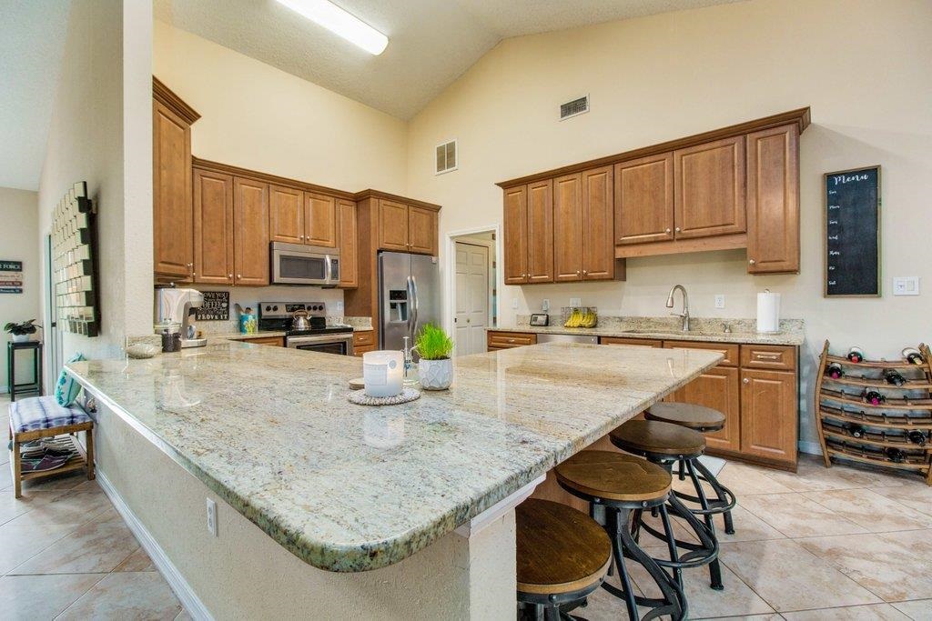 1002 Coronado Ct